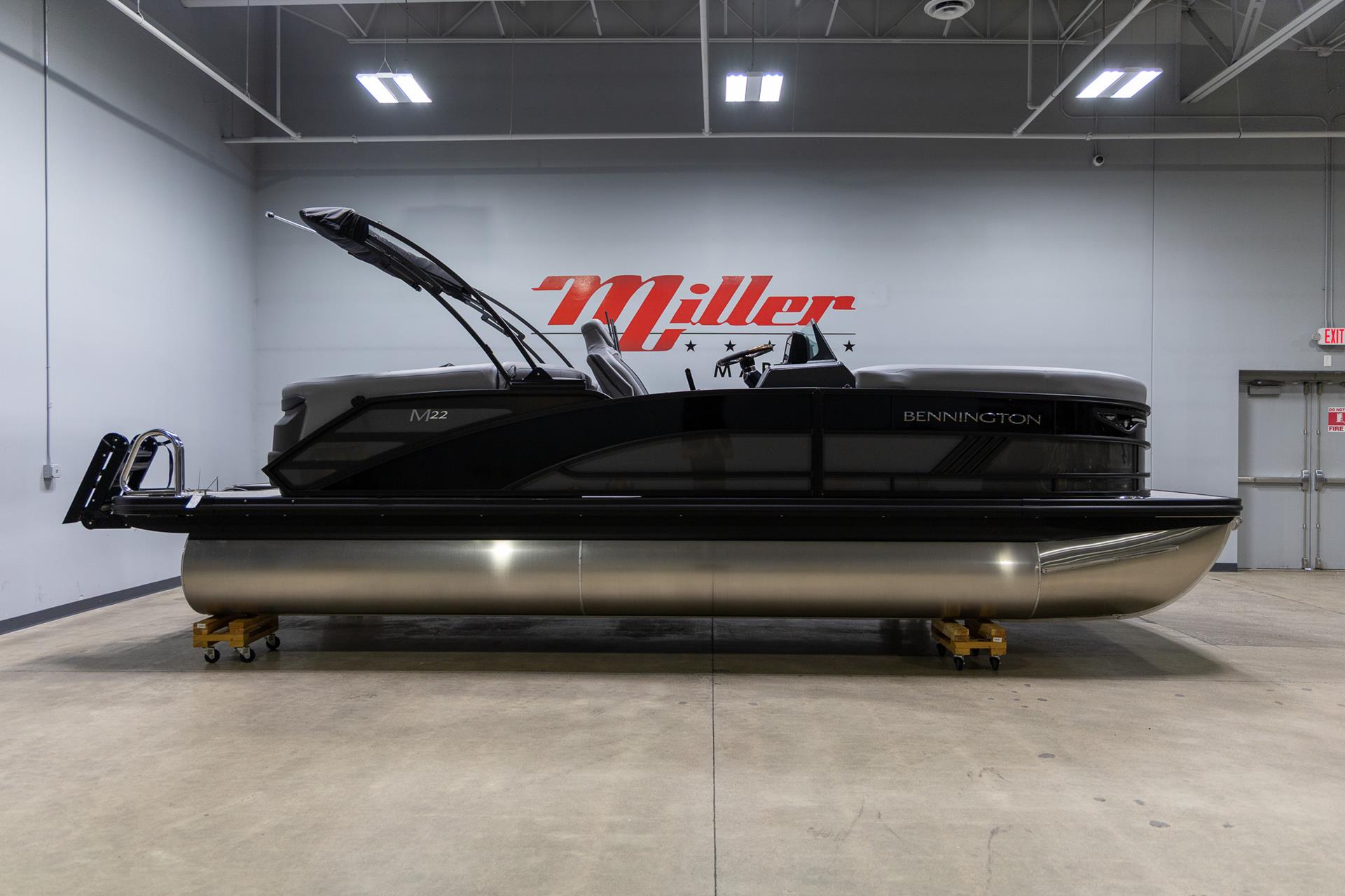 2025 Bennington 22 MFB in Saint Cloud, Minnesota - Photo 2