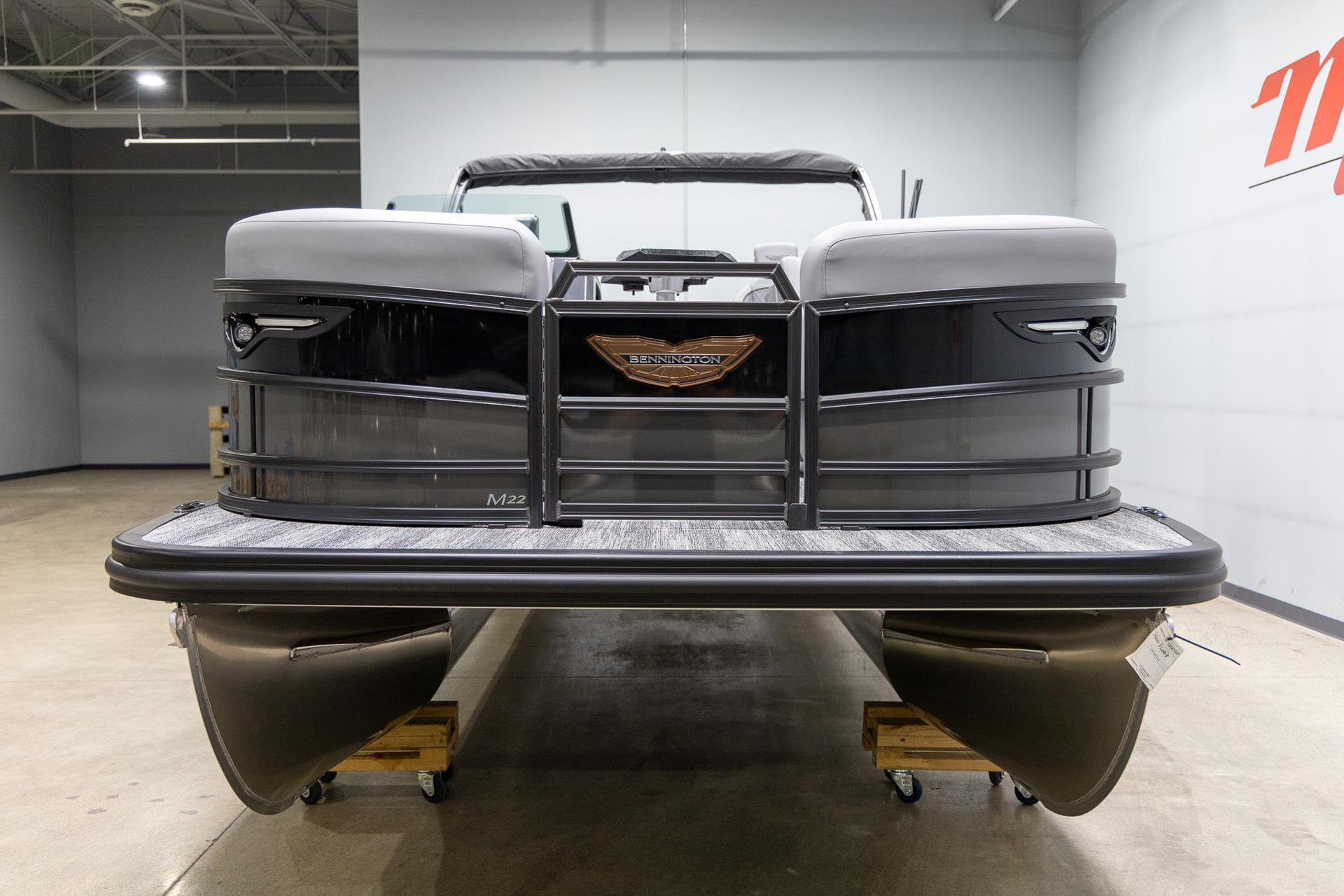 2025 Bennington 22 MFB in Saint Cloud, Minnesota - Photo 3