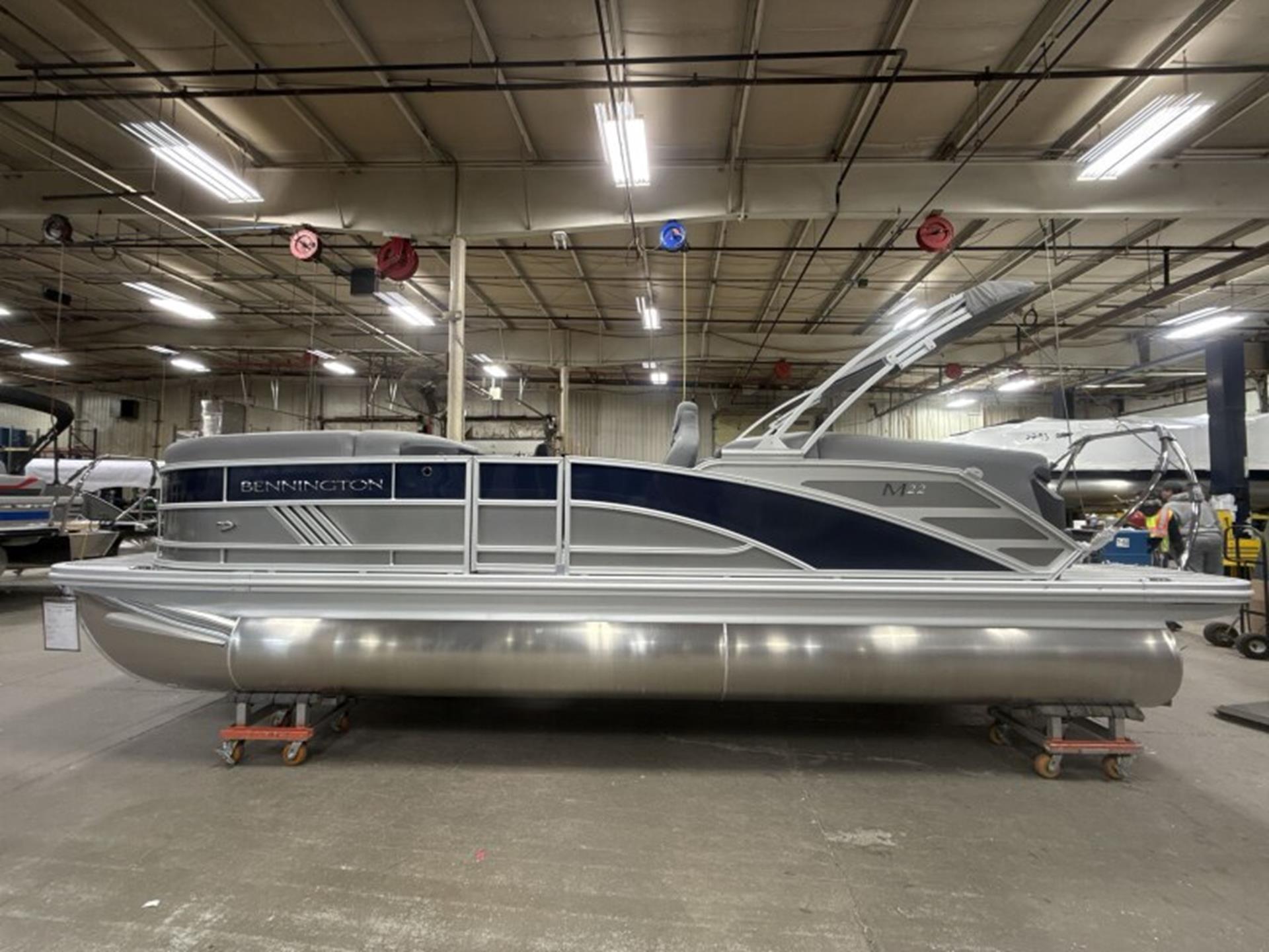 2025 Bennington 22 MFB in Saint Cloud, Minnesota - Photo 2