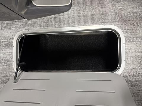 2025 Bennington 22 MFB in Saint Cloud, Minnesota - Photo 5