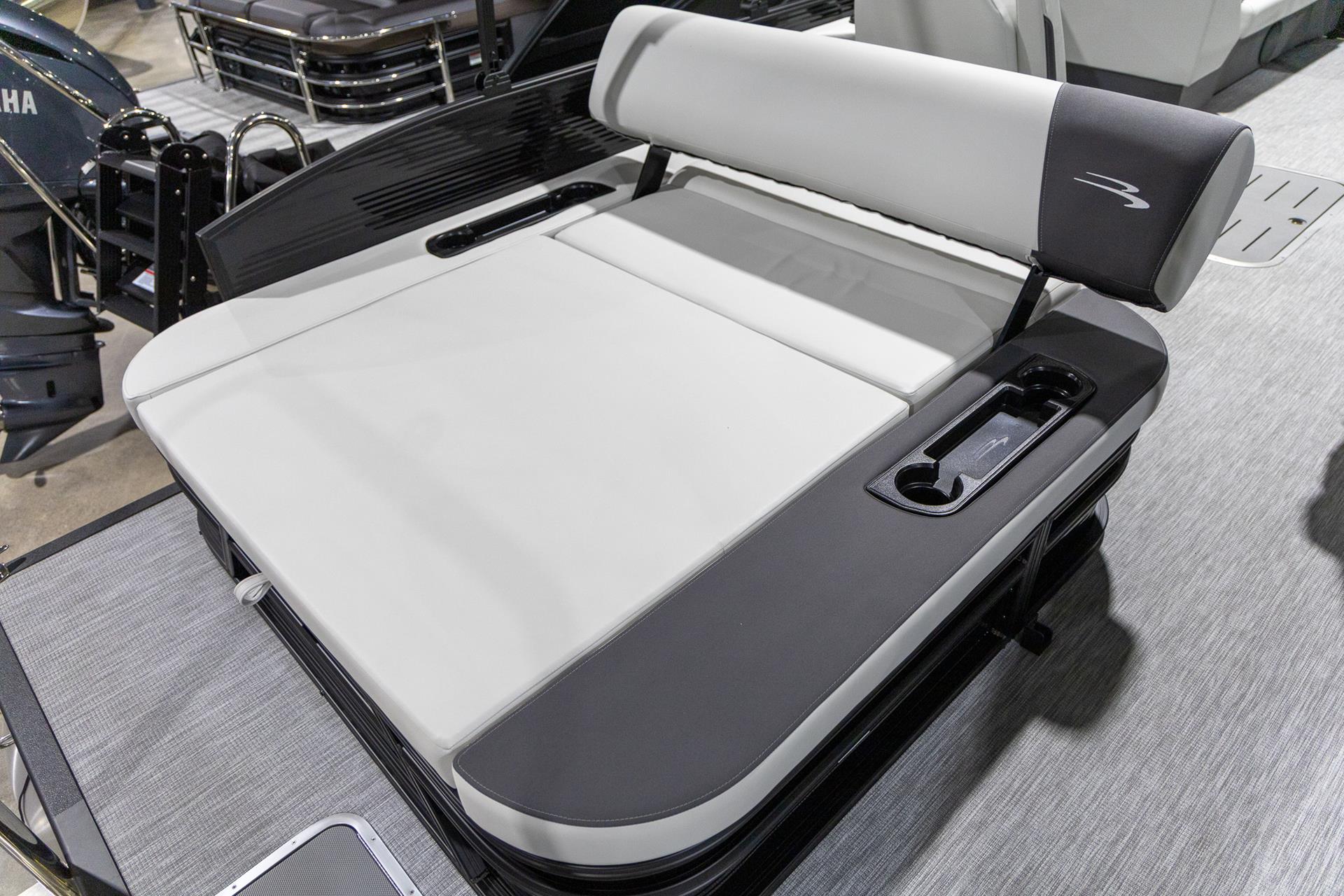 2025 Bennington 22 SSB in Saint Cloud, Minnesota - Photo 25