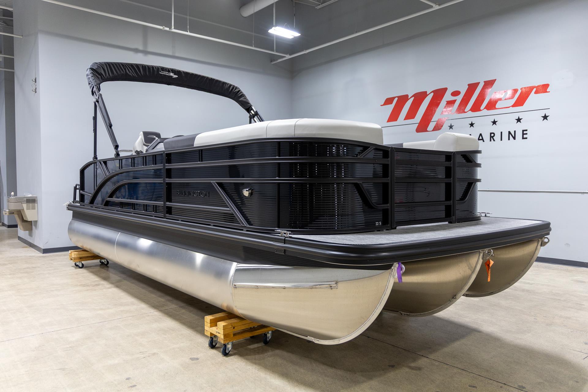 2025 Bennington 22 SSB in Saint Cloud, Minnesota - Photo 3