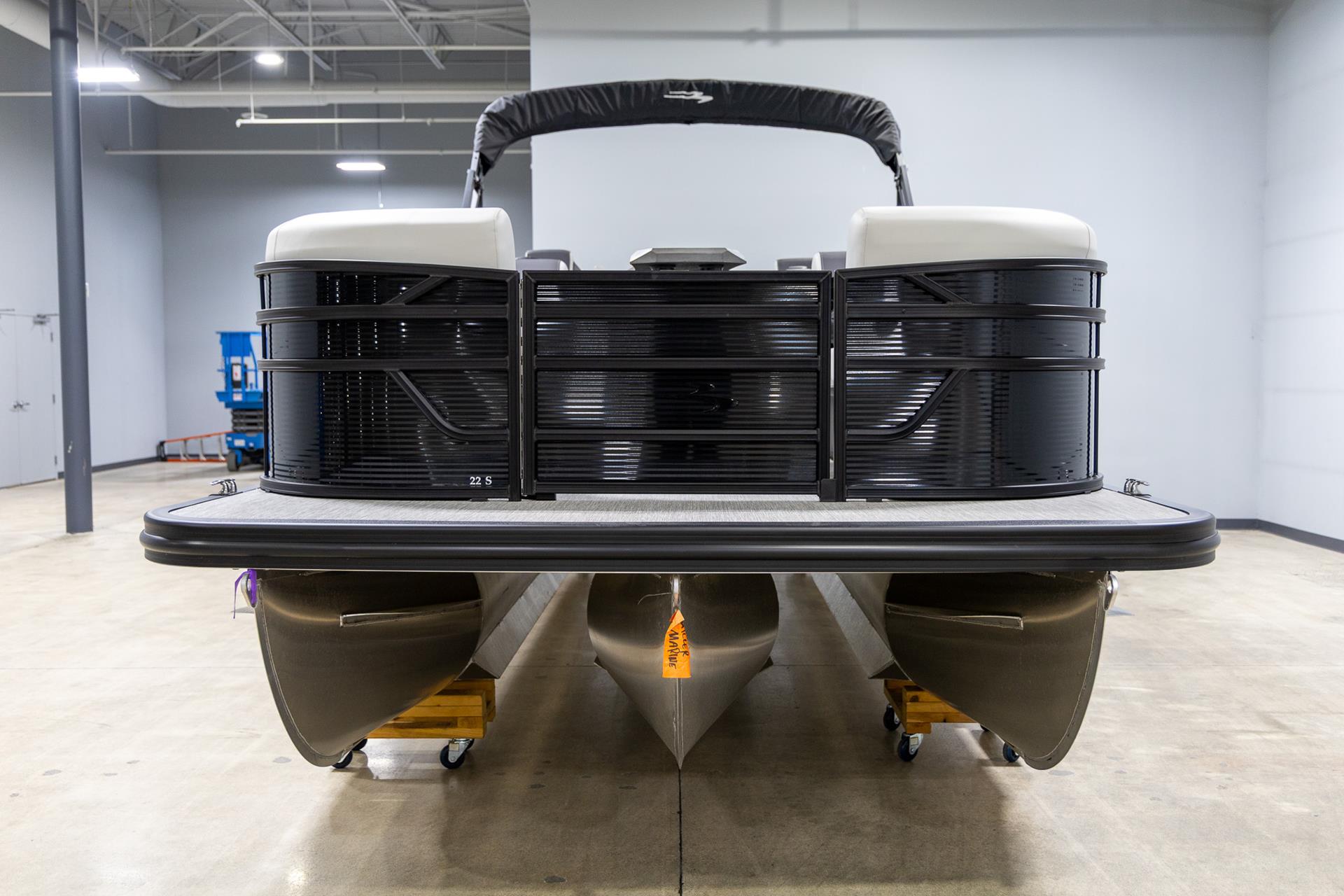 2025 Bennington 22 SSB in Saint Cloud, Minnesota - Photo 4