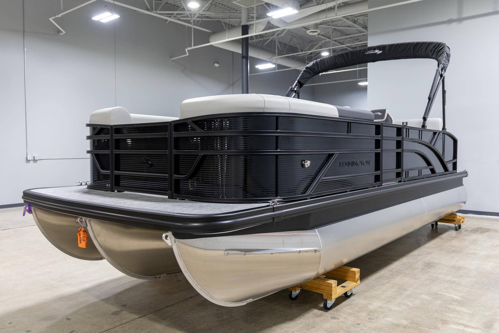 2025 Bennington 22 SSB in Saint Cloud, Minnesota - Photo 5