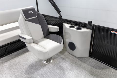 2025 Bennington 22 SSB in Saint Cloud, Minnesota - Photo 15