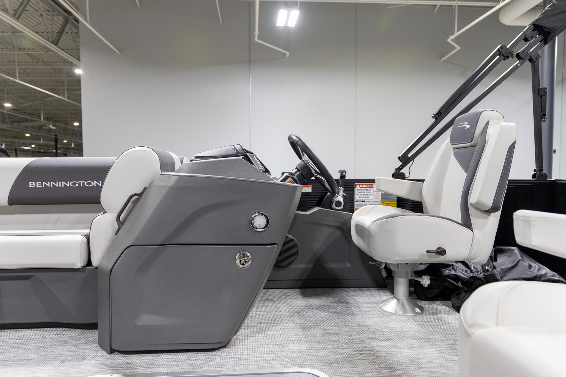 2025 Bennington 22 SSB in Saint Cloud, Minnesota - Photo 16