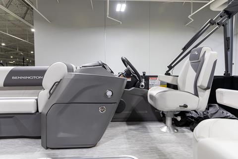 2025 Bennington 22 SSB in Saint Cloud, Minnesota - Photo 16