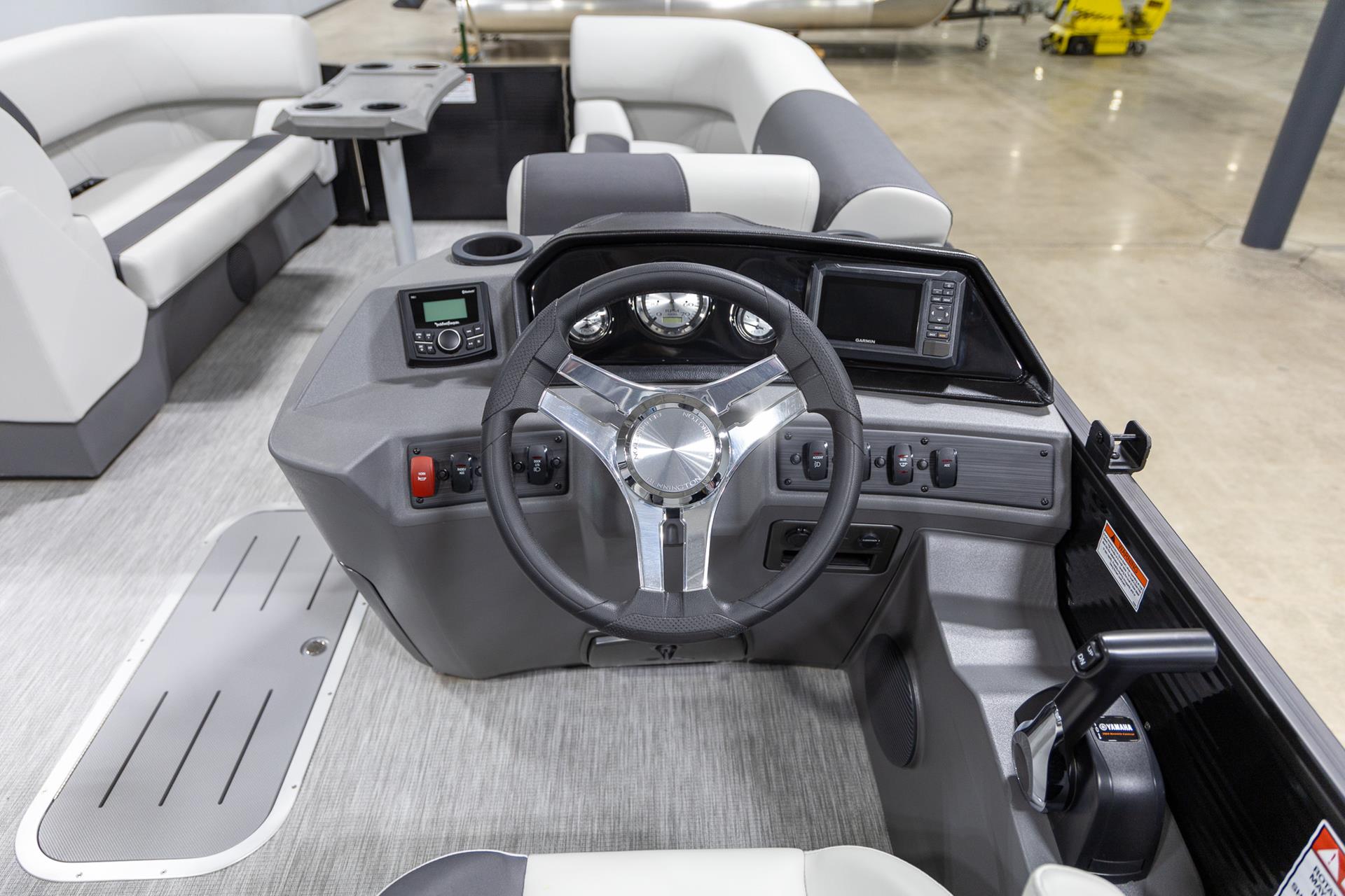 2025 Bennington 22 SSB in Saint Cloud, Minnesota - Photo 17