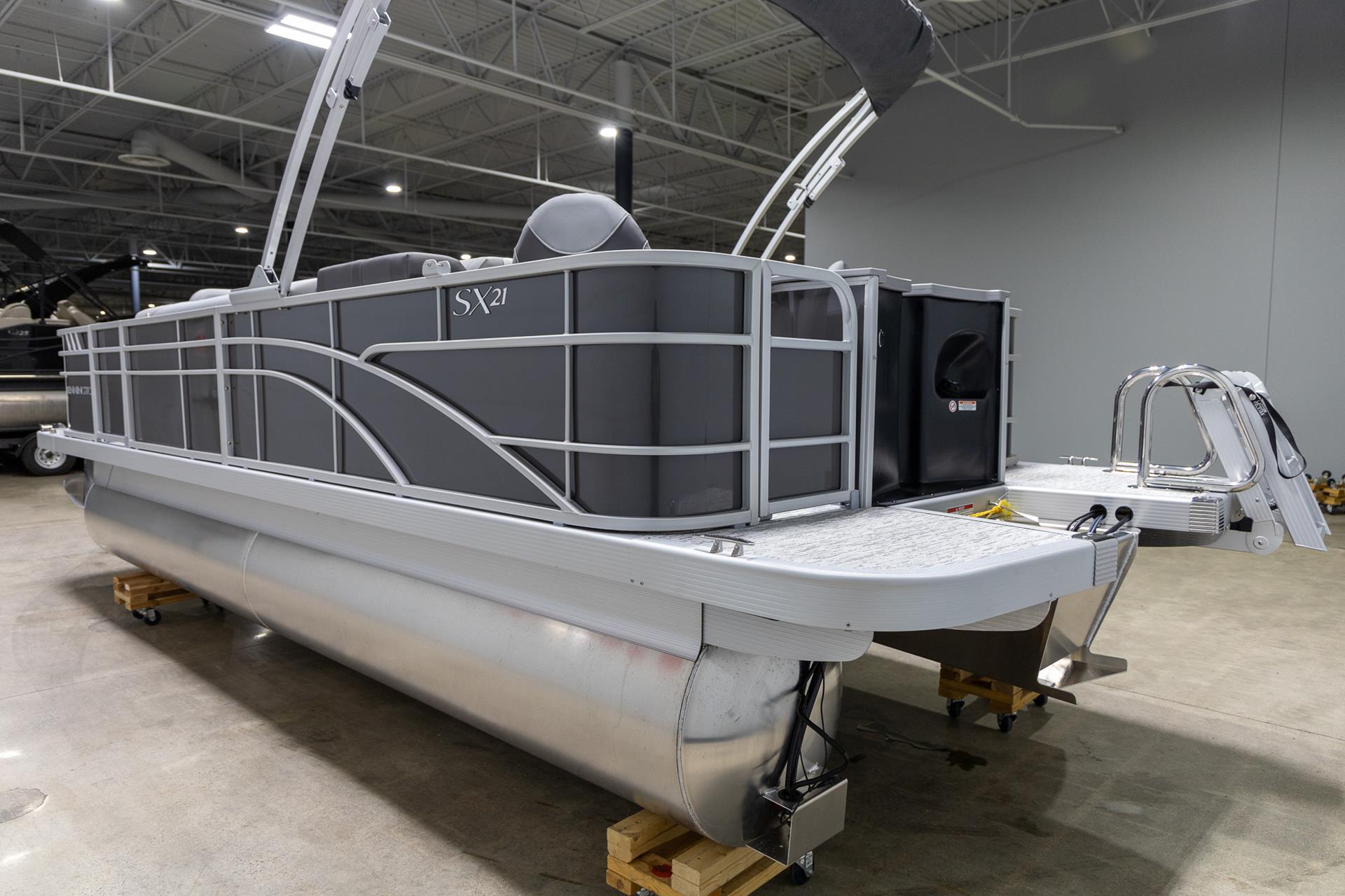 2025 Bennington 21 SXSAPG in Saint Cloud, Minnesota - Photo 5