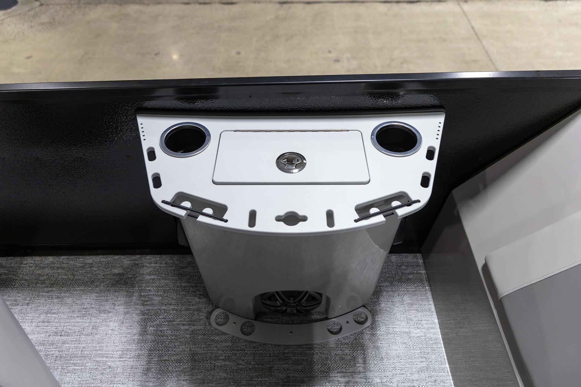 2025 Premier 230 Sunsation Angler 4PT in Saint Cloud, Minnesota - Photo 10