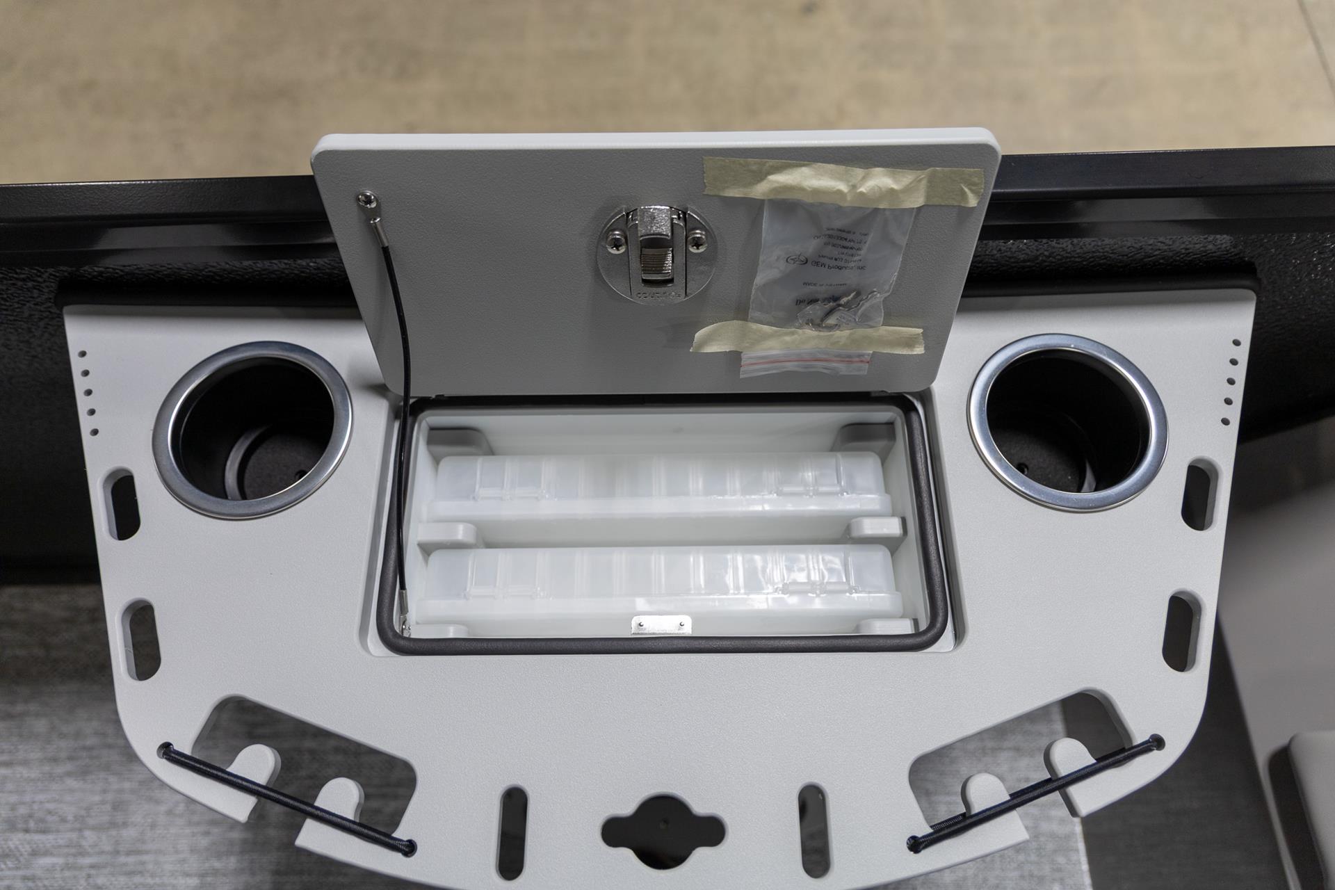 2025 Premier 230 Sunsation Angler 4PT in Saint Cloud, Minnesota - Photo 11