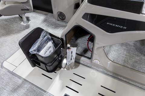 2025 Premier 230 Sunsation Angler 4PT in Saint Cloud, Minnesota - Photo 16