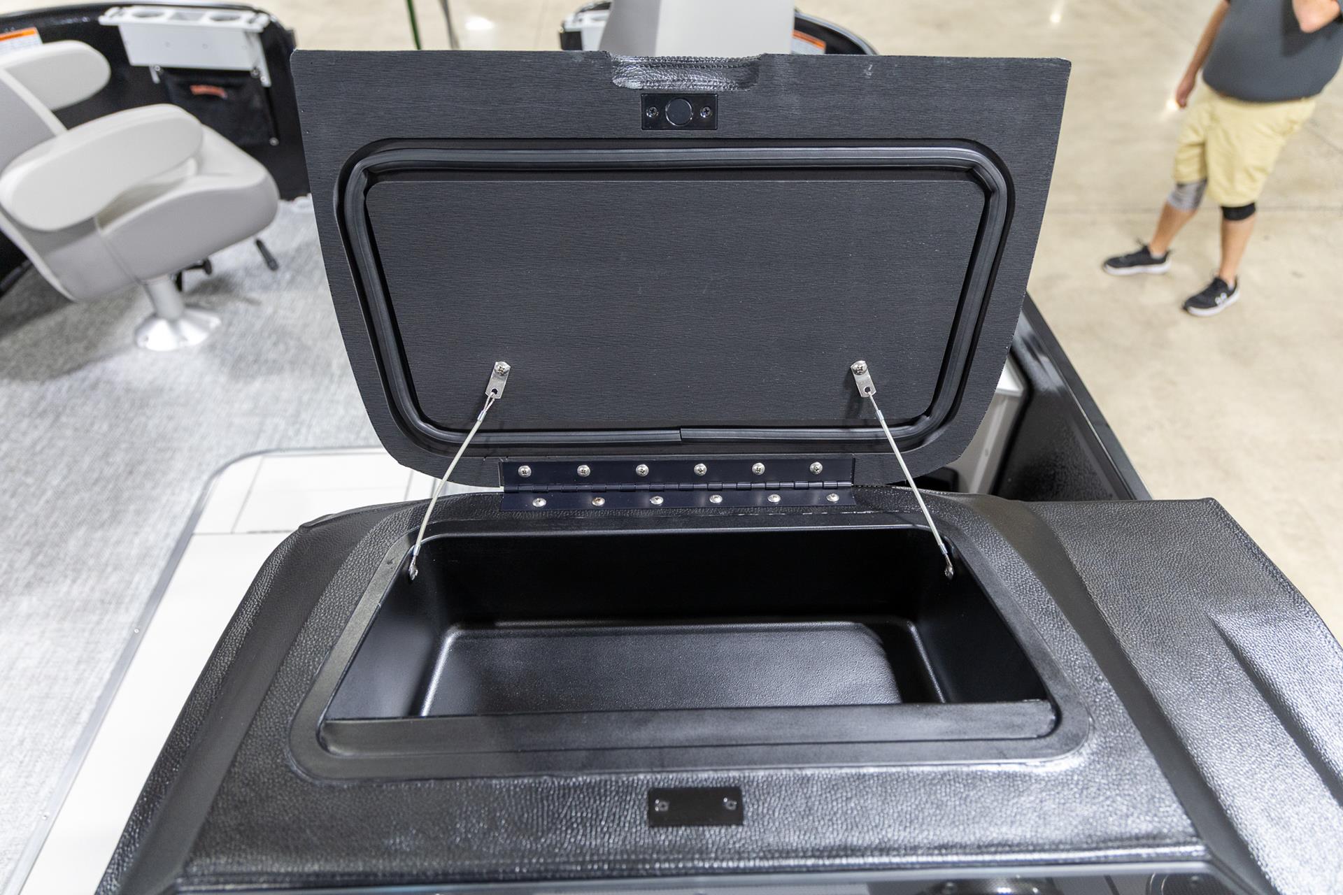 2025 Premier 230 Sunsation Angler 4PT in Saint Cloud, Minnesota - Photo 24