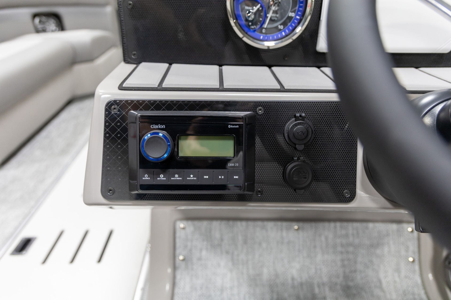 2026 Premier 230 SUNSATION ANGLER 2PT - VF250XB in Saint Cloud, Minnesota - Photo 12