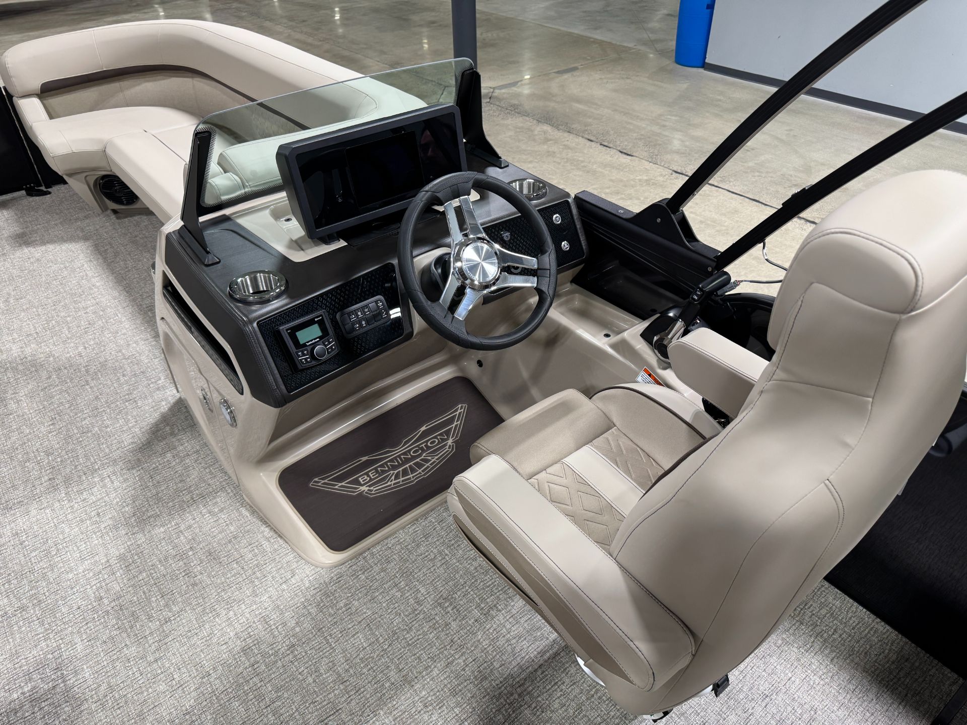 2026 Bennington 22 ML in Saint Cloud, Minnesota - Photo 15