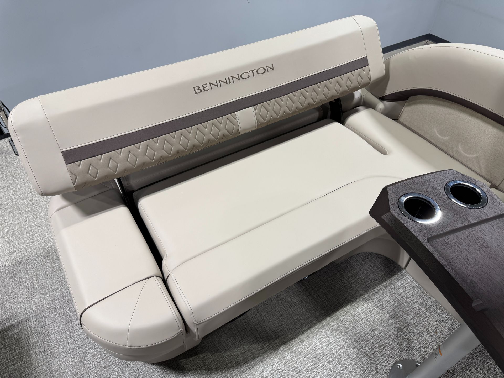 2026 Bennington 22 ML in Saint Cloud, Minnesota - Photo 20