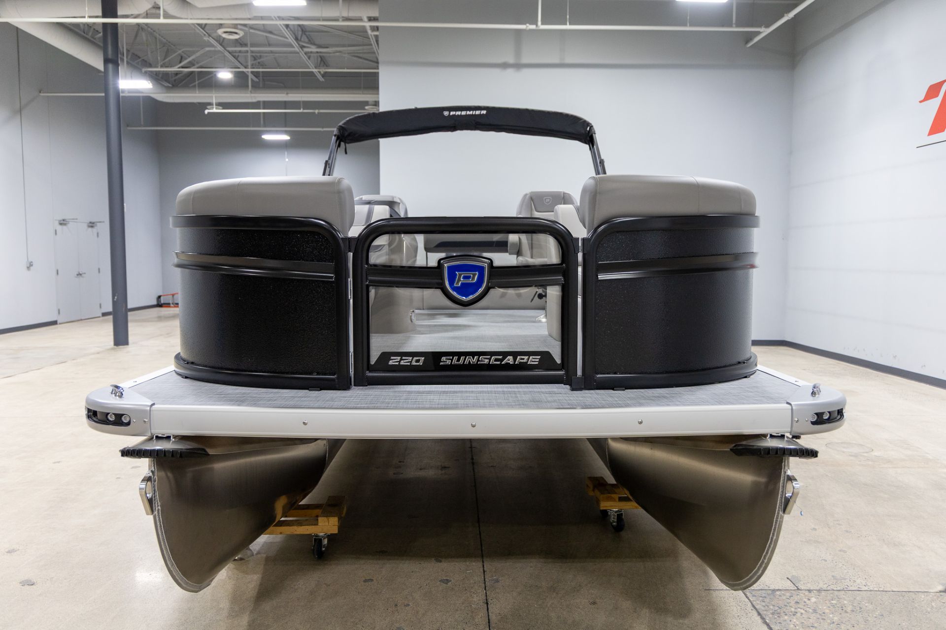 2026 Premier 220 SUNSCAPE RL in Saint Cloud, Minnesota - Photo 5