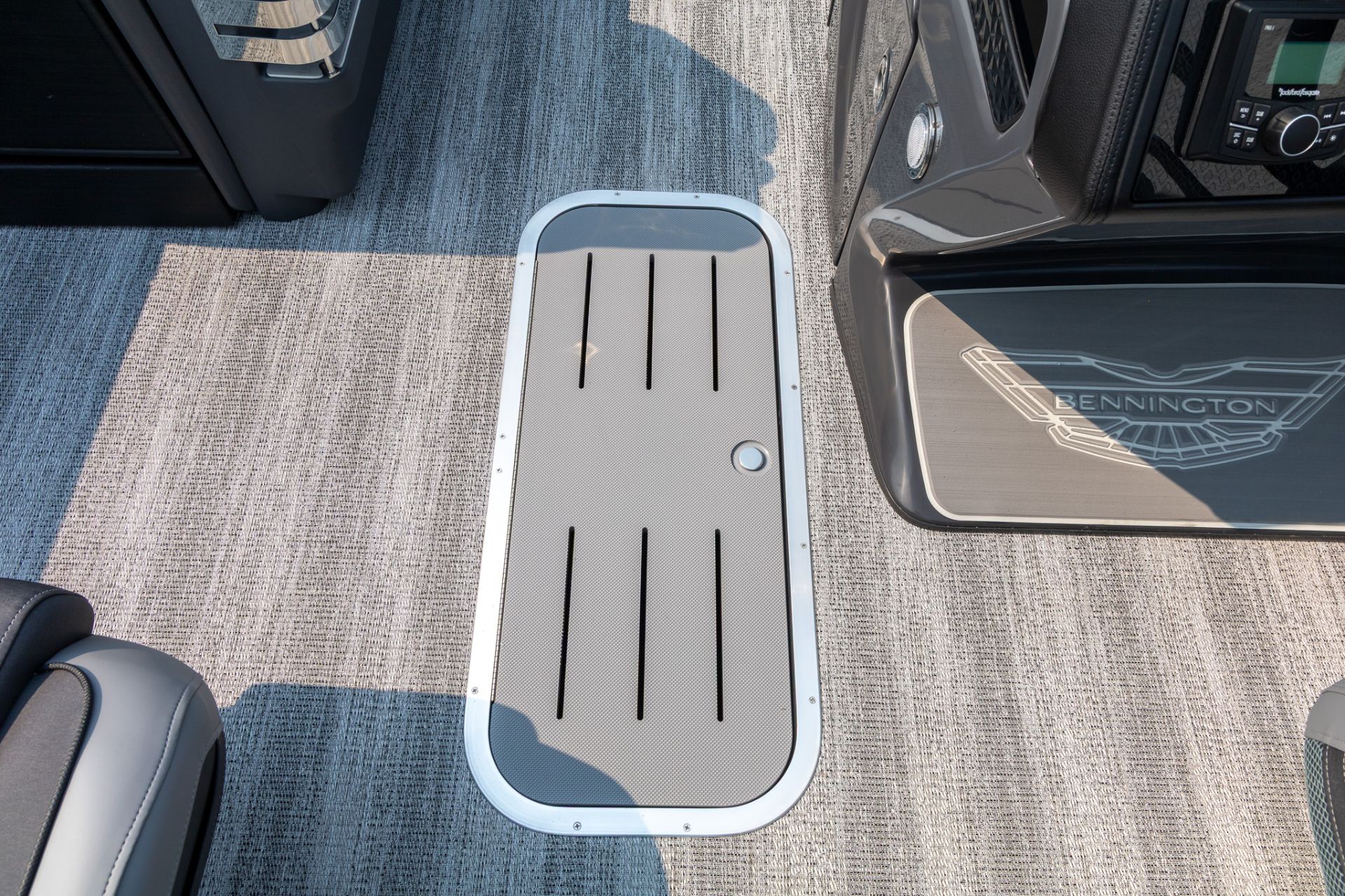 2026 Bennington 22 M - SWINGBACK SPORT in Saint Cloud, Minnesota - Photo 16