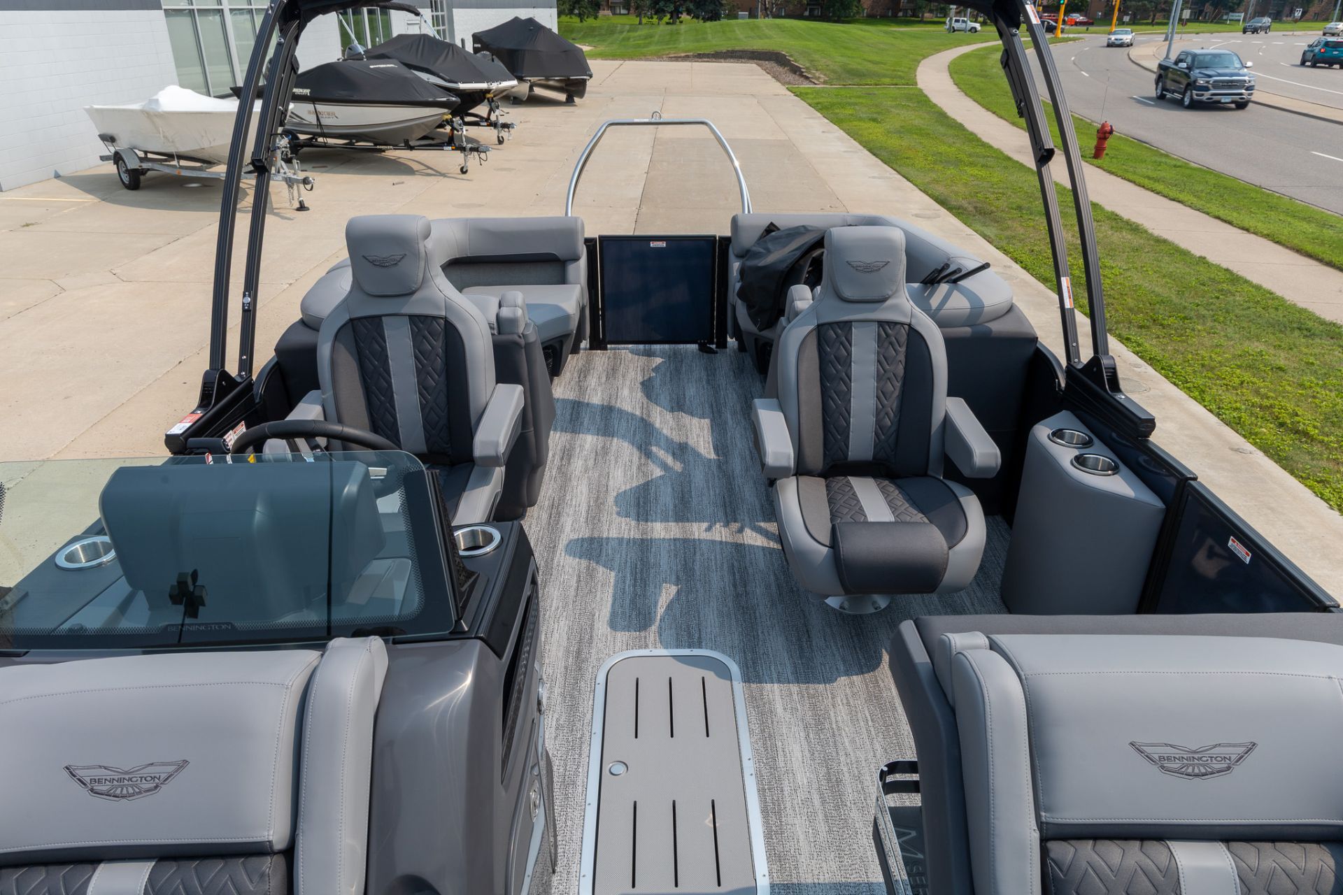 2026 Bennington 22 M - SWINGBACK SPORT in Saint Cloud, Minnesota - Photo 12