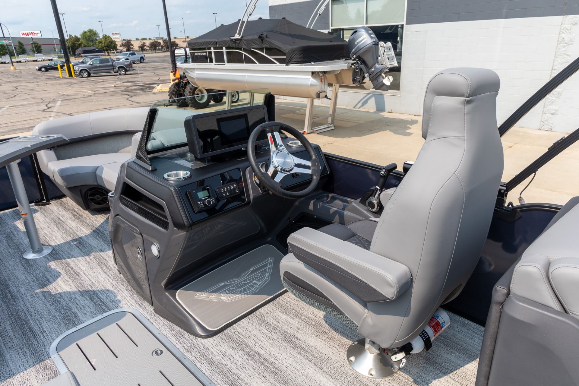 2026 Bennington 22 M - SWINGBACK SPORT in Saint Cloud, Minnesota - Photo 10