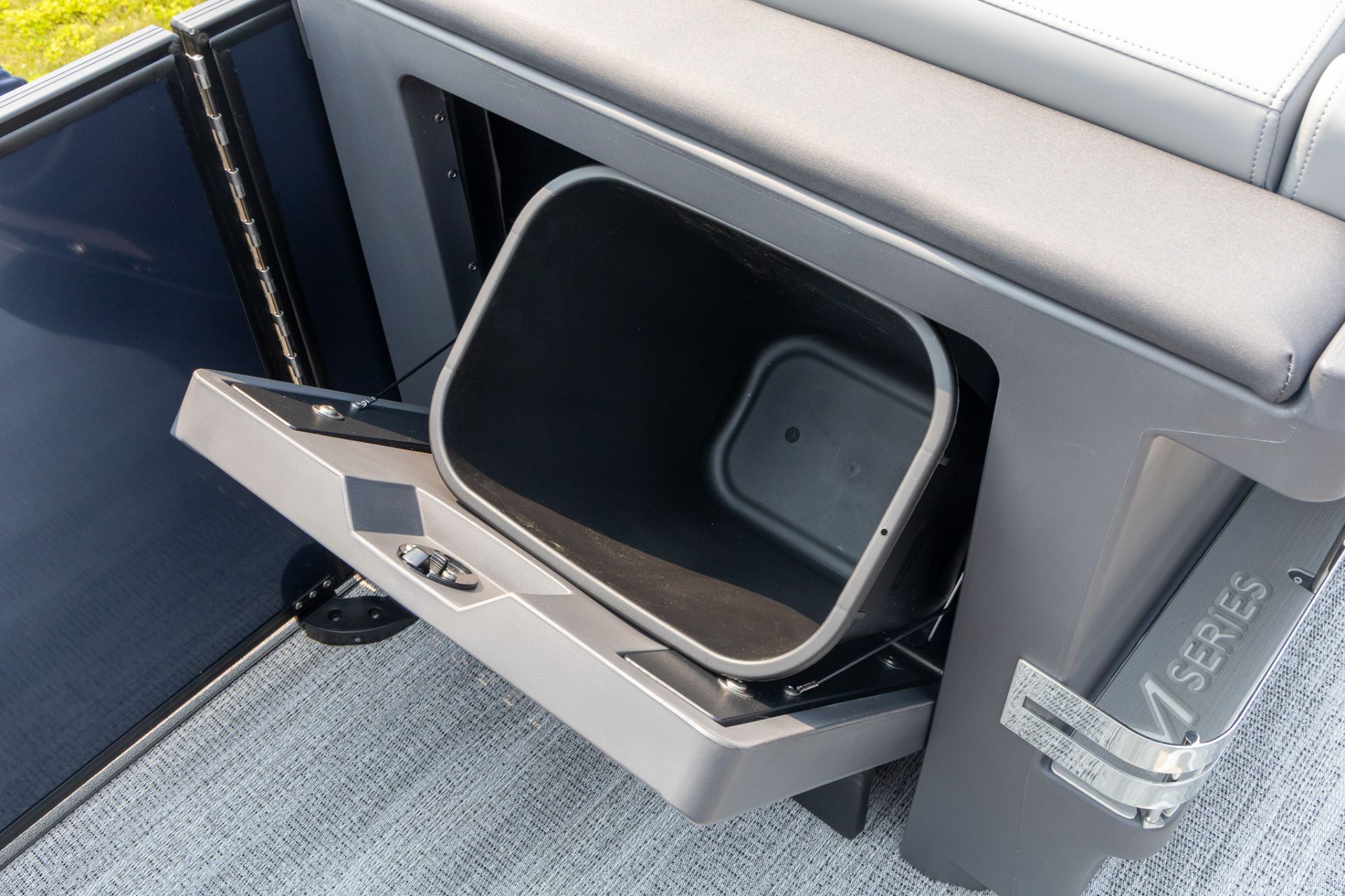 2026 Bennington 22 M - SWINGBACK SPORT in Saint Cloud, Minnesota - Photo 25