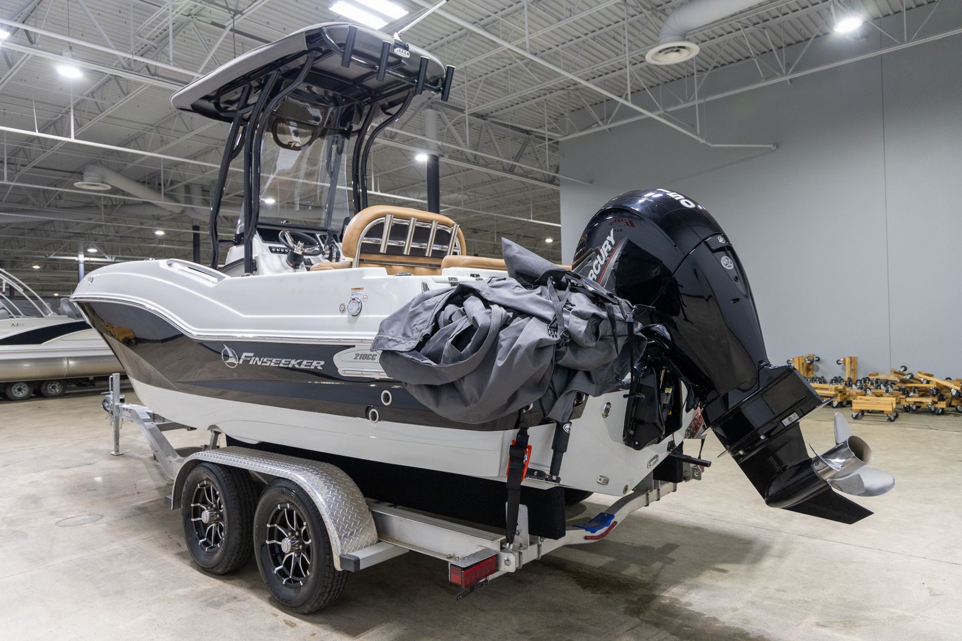 2024 Crownline 210 FS - Mercury 200 Pro XS in Saint Cloud, Minnesota - Photo 5