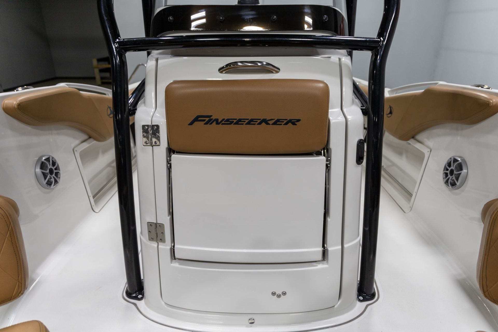 2024 Crownline 210 FS - Mercury 200 Pro XS in Saint Cloud, Minnesota - Photo 19