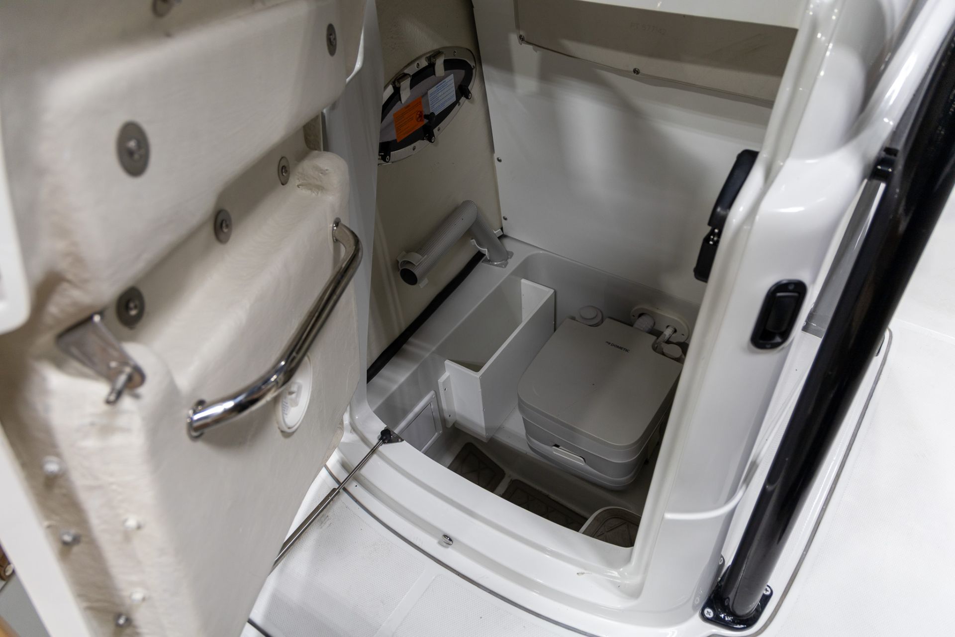 2024 Crownline 210 FS - Mercury 200 Pro XS in Saint Cloud, Minnesota - Photo 21