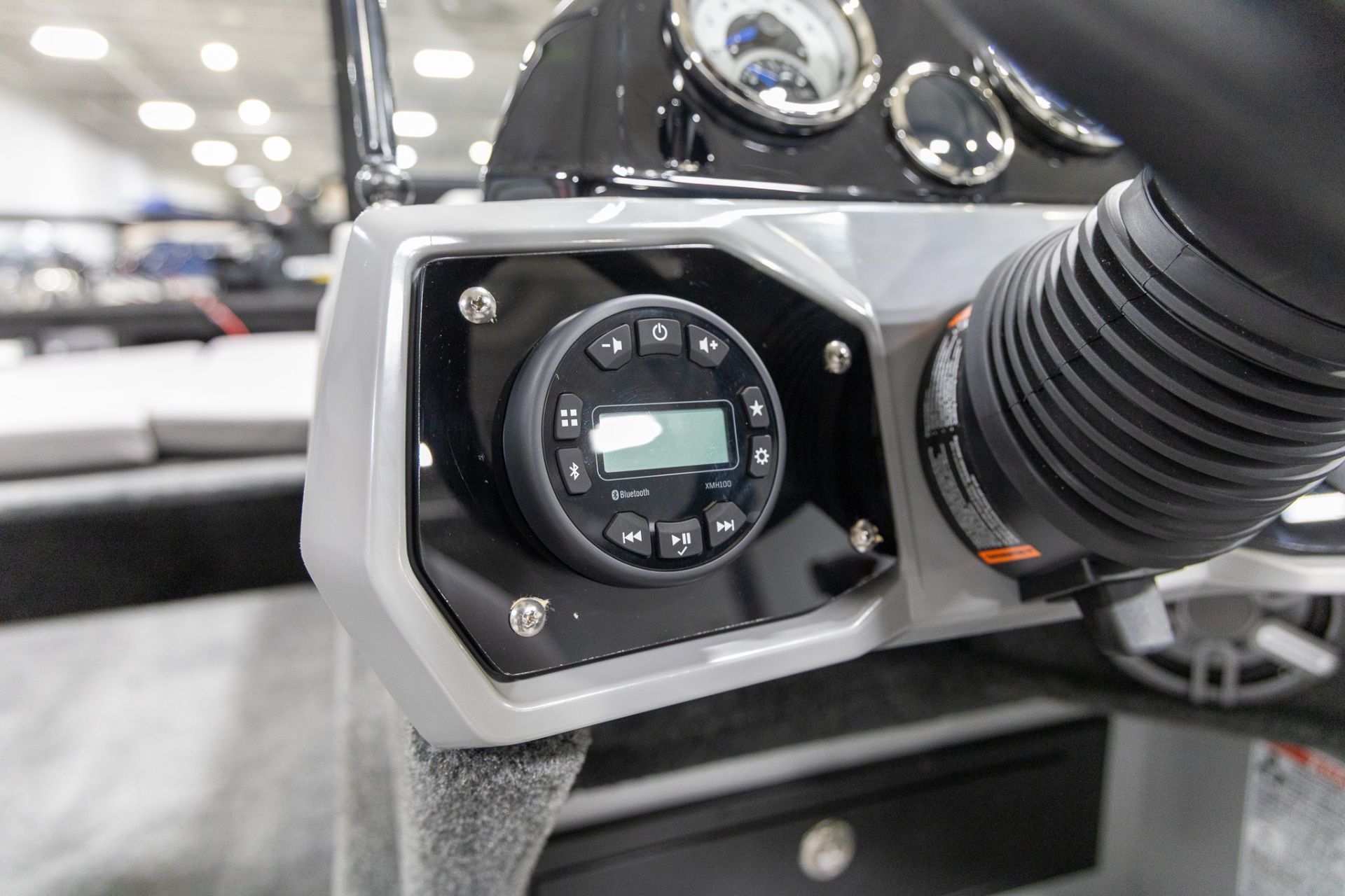 2026 Smoker Craft ADVENTURE 188 FS in Saint Cloud, Minnesota - Photo 10