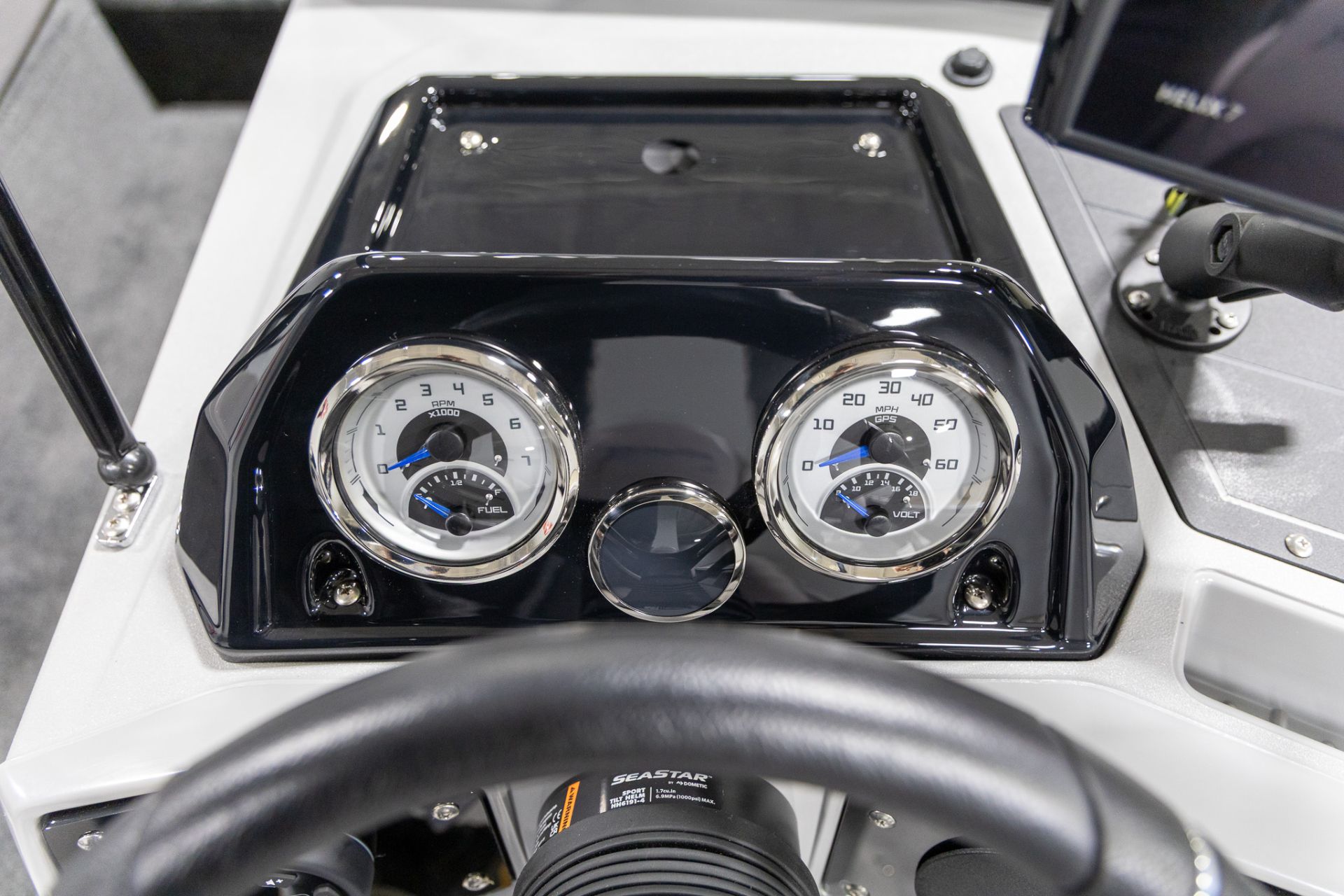 2026 Smoker Craft ADVENTURE 188 FS in Saint Cloud, Minnesota - Photo 11