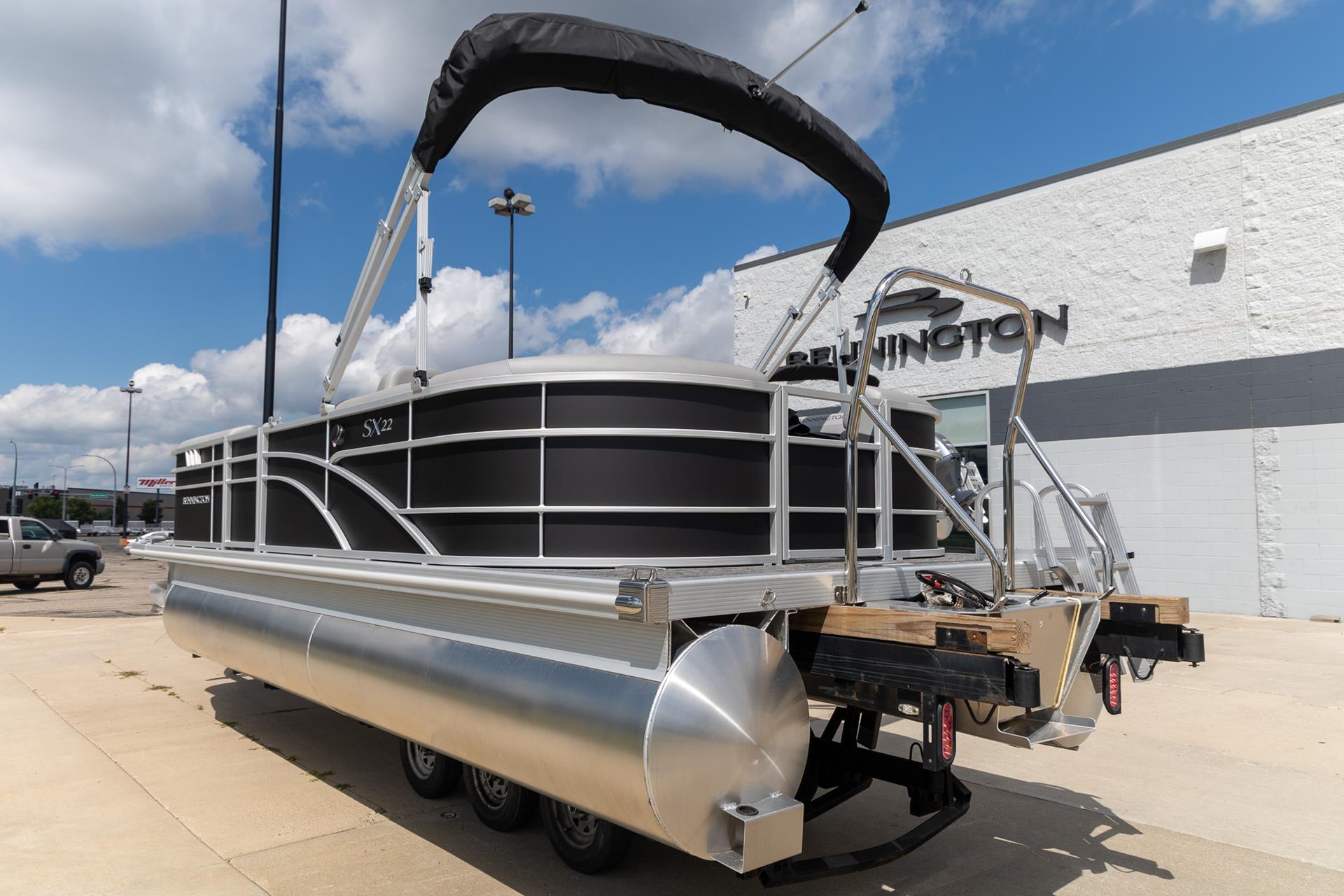 2025 Bennington 22 SXSR in Saint Cloud, Minnesota - Photo 5