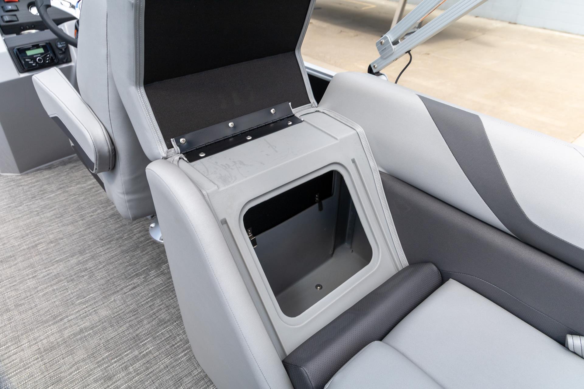 2025 Bennington 22 SXSR in Saint Cloud, Minnesota - Photo 23