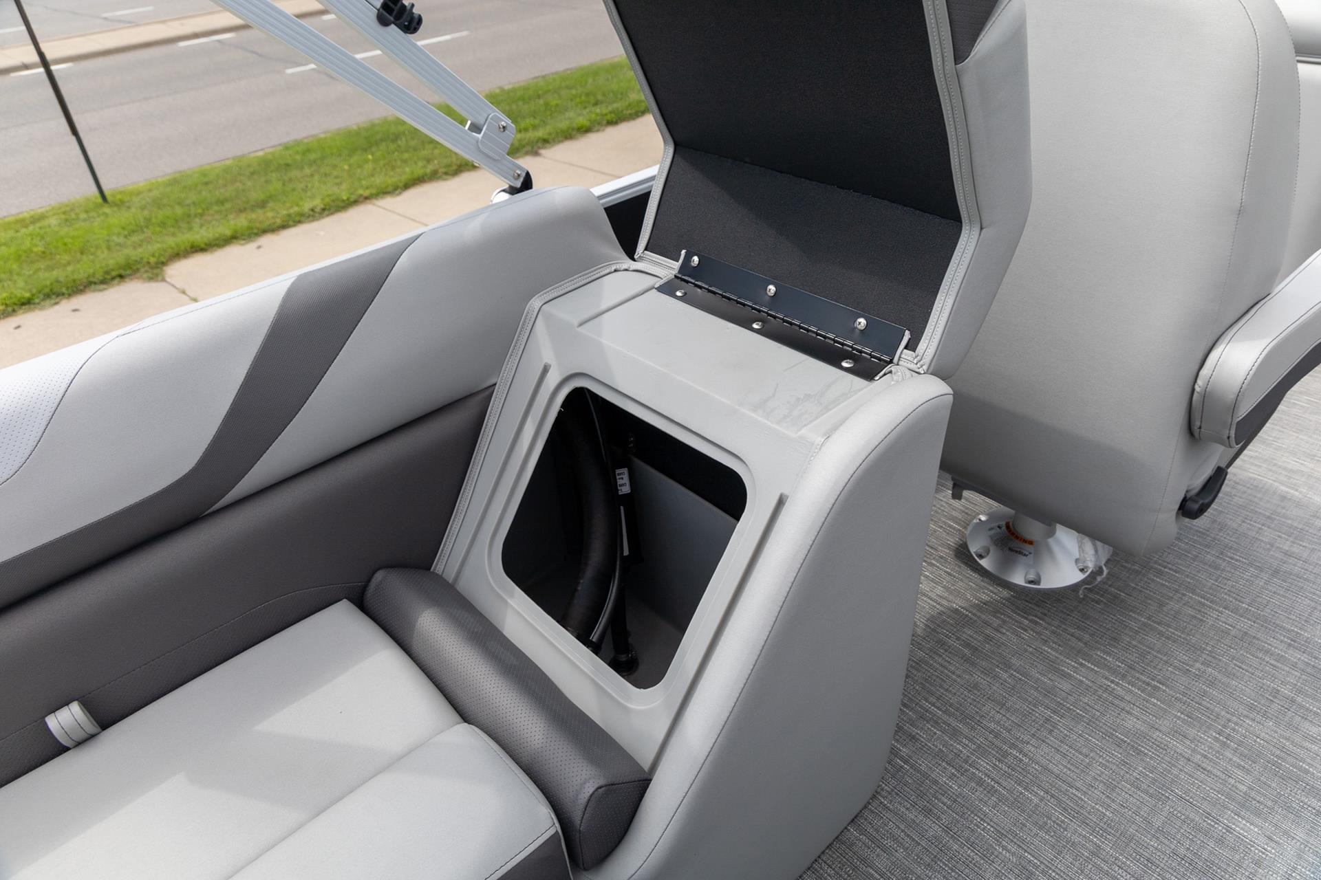 2025 Bennington 22 SXSR in Saint Cloud, Minnesota - Photo 24