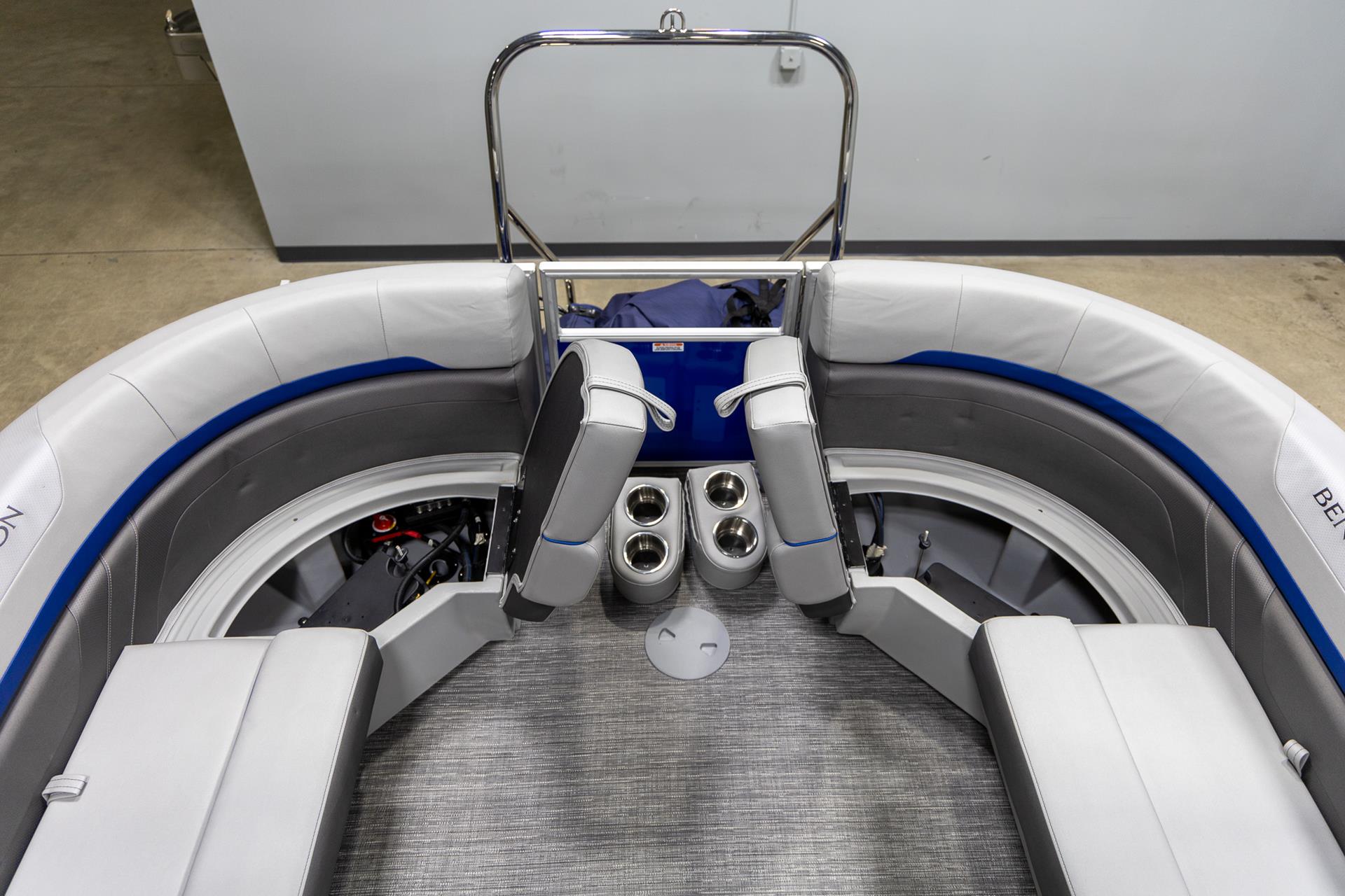 2025 Bennington 22 SXSR in Saint Cloud, Minnesota - Photo 24