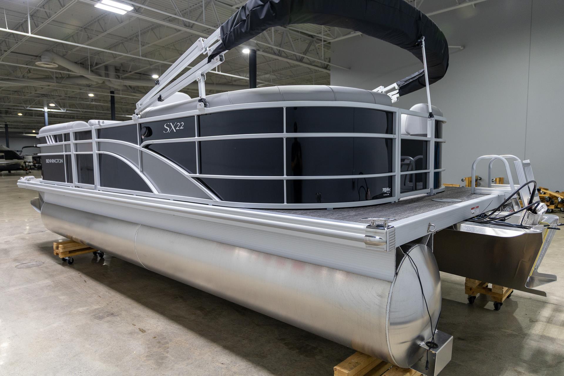 2025 Bennington 22 SXSR in Saint Cloud, Minnesota - Photo 5