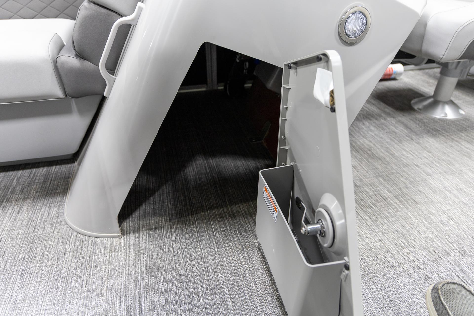 2025 Bennington 22 SXSR in Saint Cloud, Minnesota - Photo 16