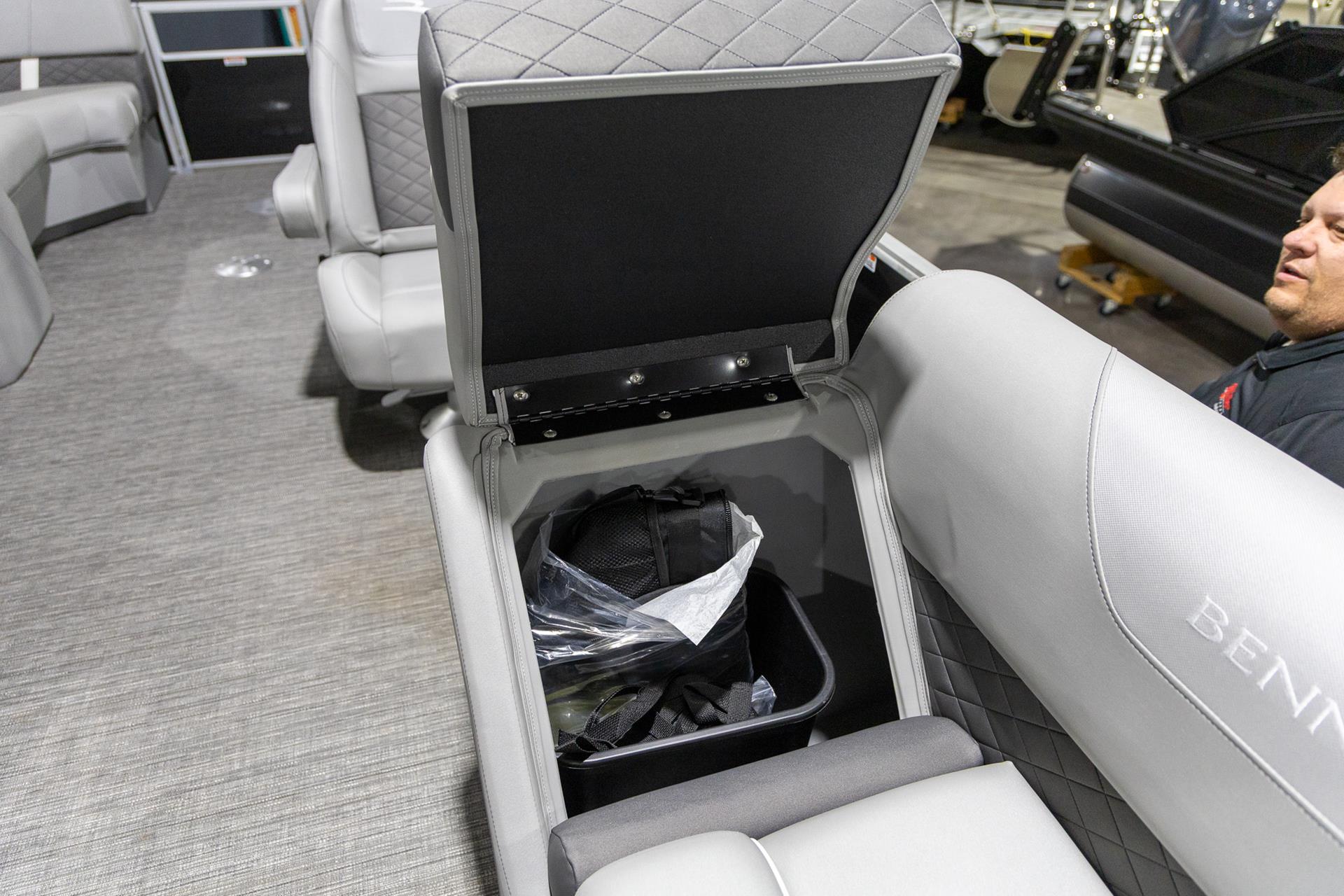 2025 Bennington 22 SXSR in Saint Cloud, Minnesota - Photo 11