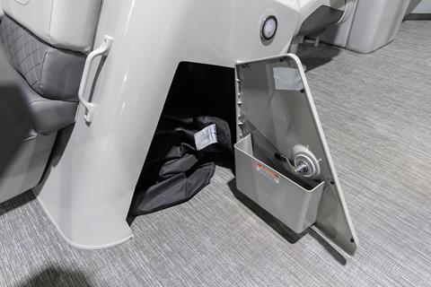 2025 Bennington 22 SXSR in Saint Cloud, Minnesota - Photo 15