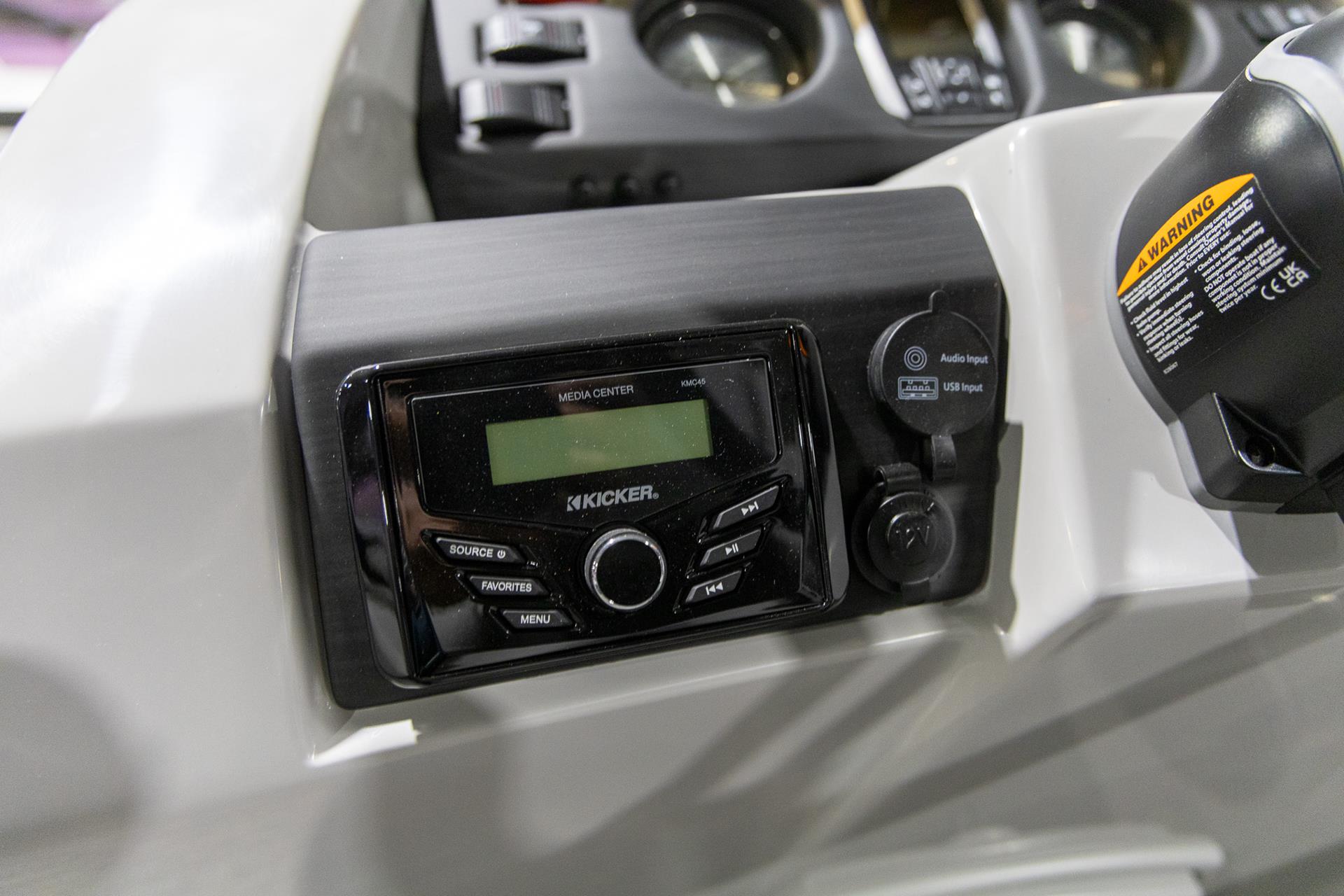 2025 Bennington 22 SXSR in Saint Cloud, Minnesota - Photo 17