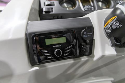 2025 Bennington 22 SXSR in Saint Cloud, Minnesota - Photo 17