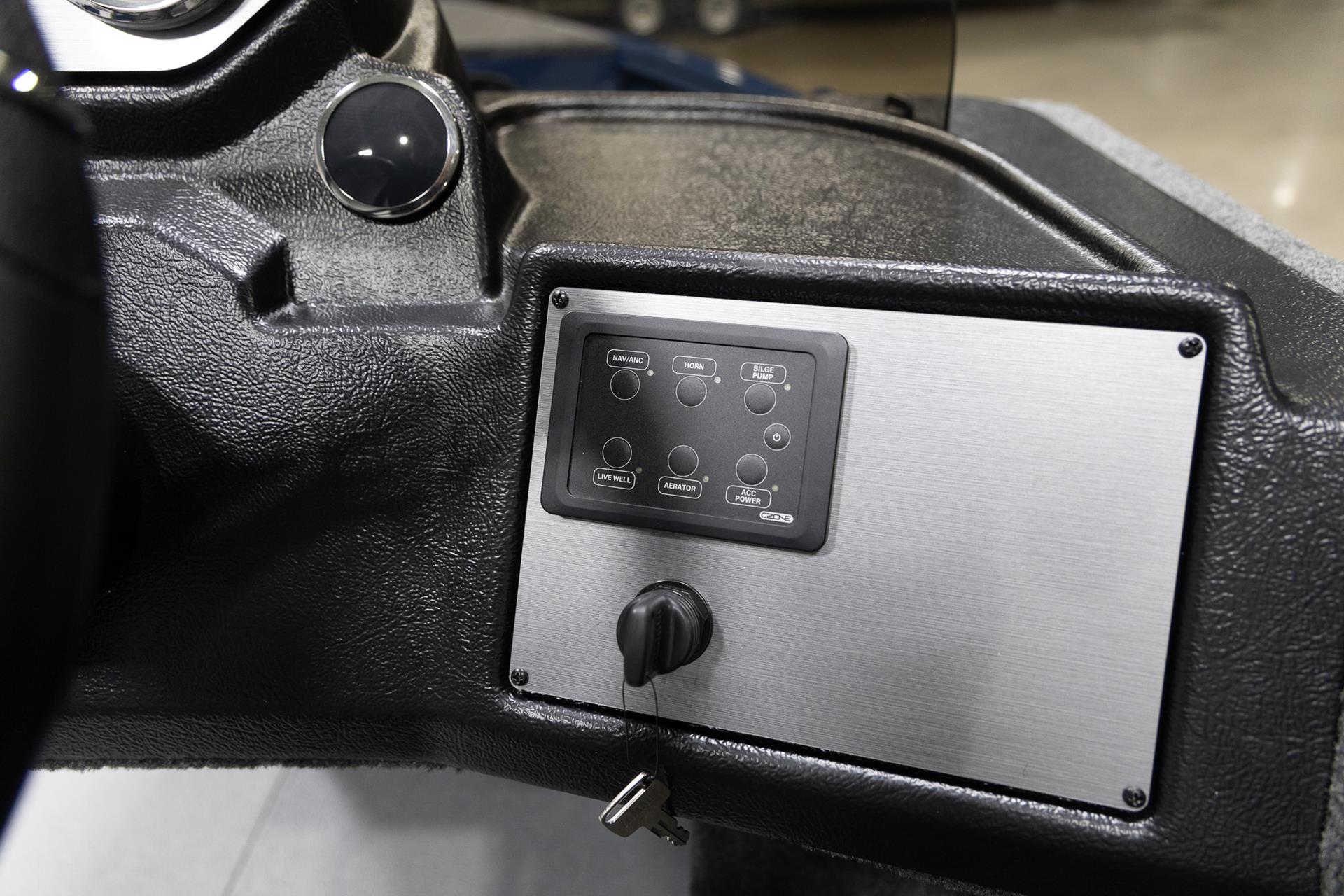 2025 Smoker Craft Excursion 166 SC in Saint Cloud, Minnesota - Photo 16