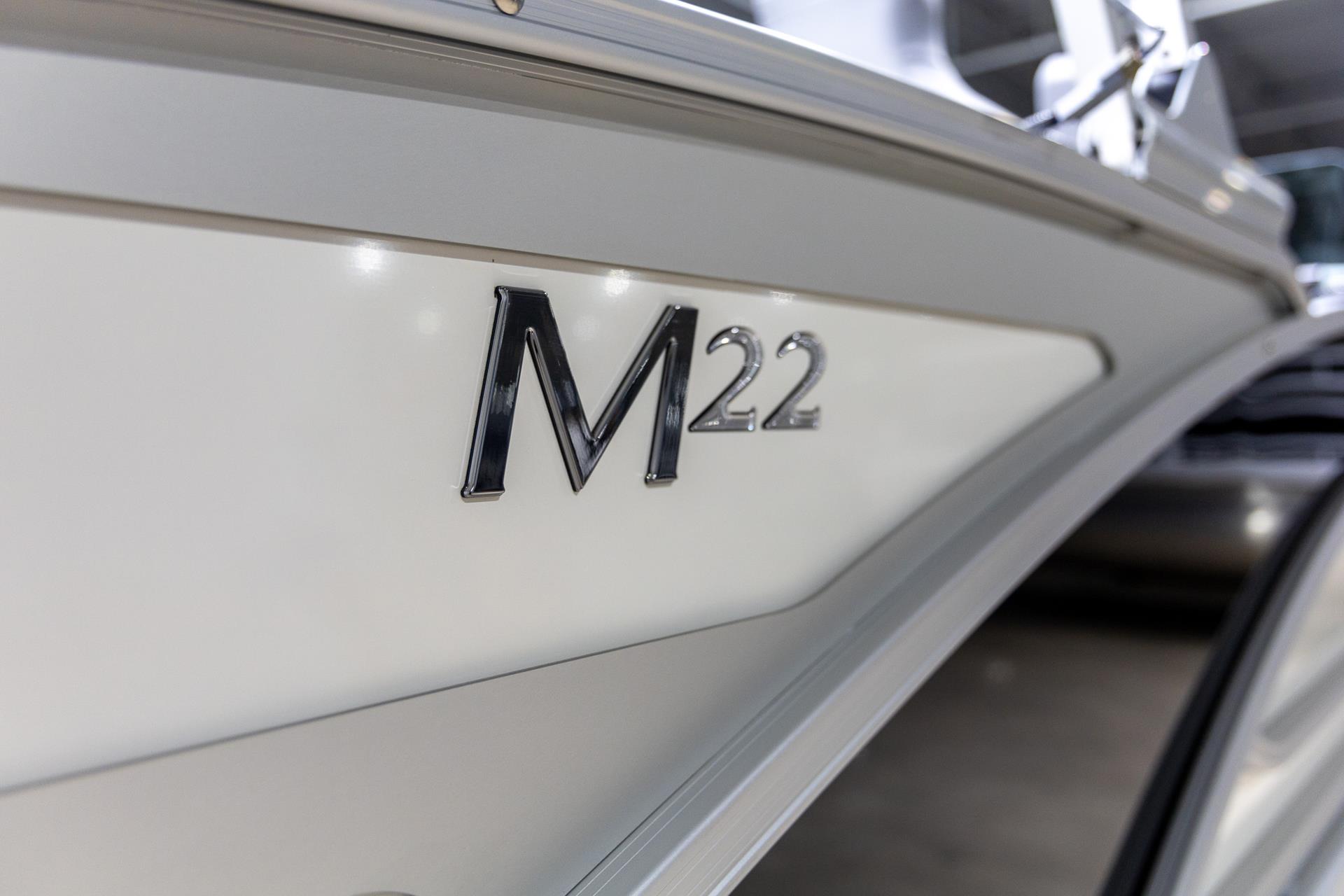 2025 Bennington 22 MSB in Saint Cloud, Minnesota - Photo 7