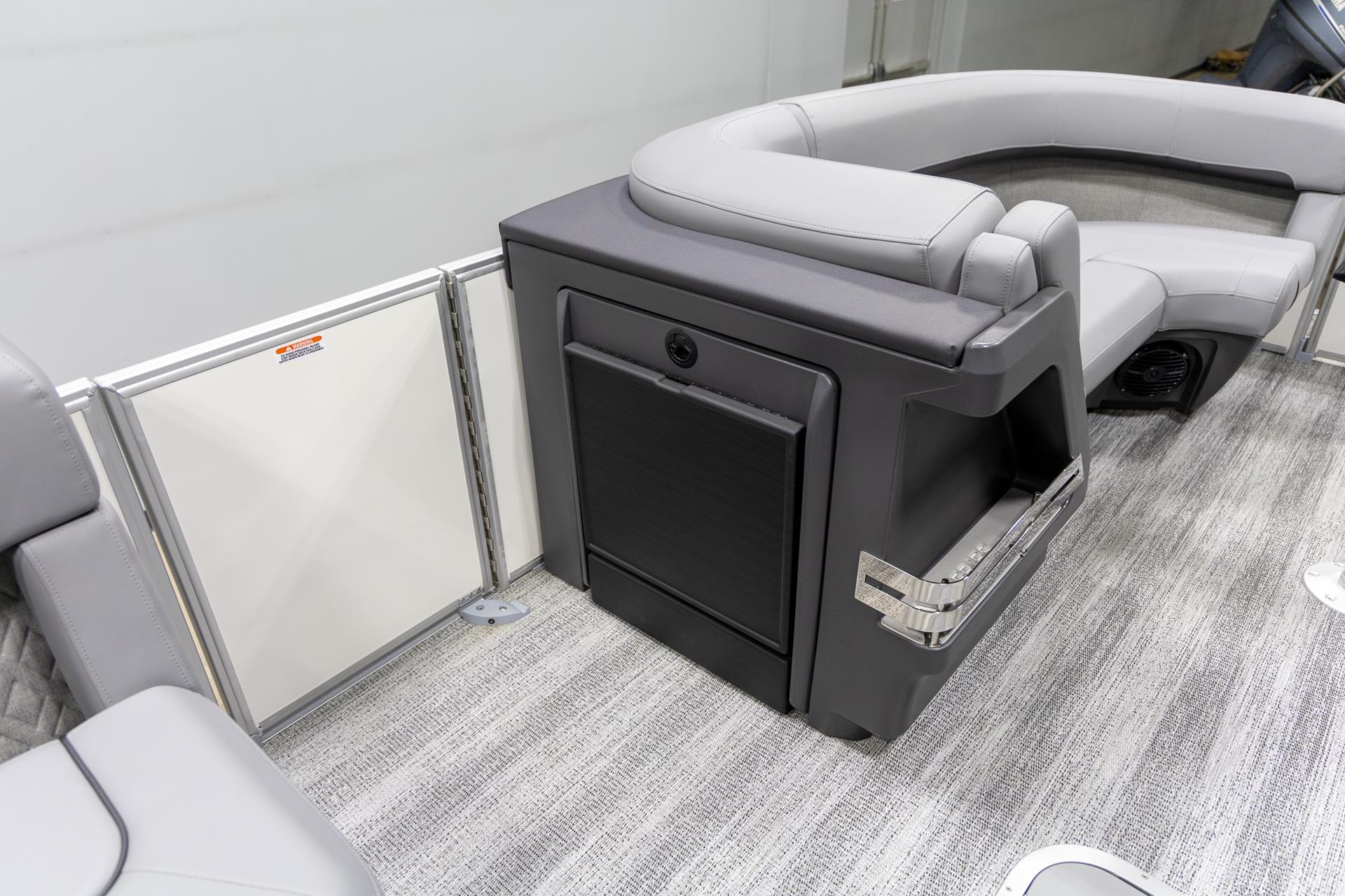 2025 Bennington 22 MSB in Saint Cloud, Minnesota - Photo 15