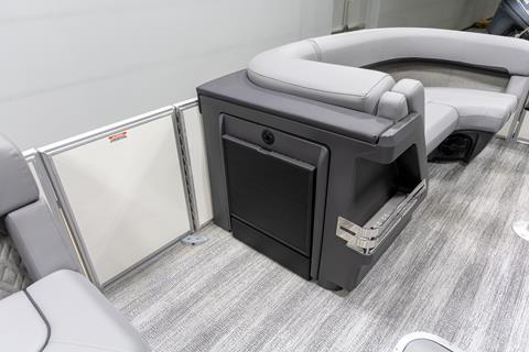 2025 Bennington 22 MSB in Saint Cloud, Minnesota - Photo 15