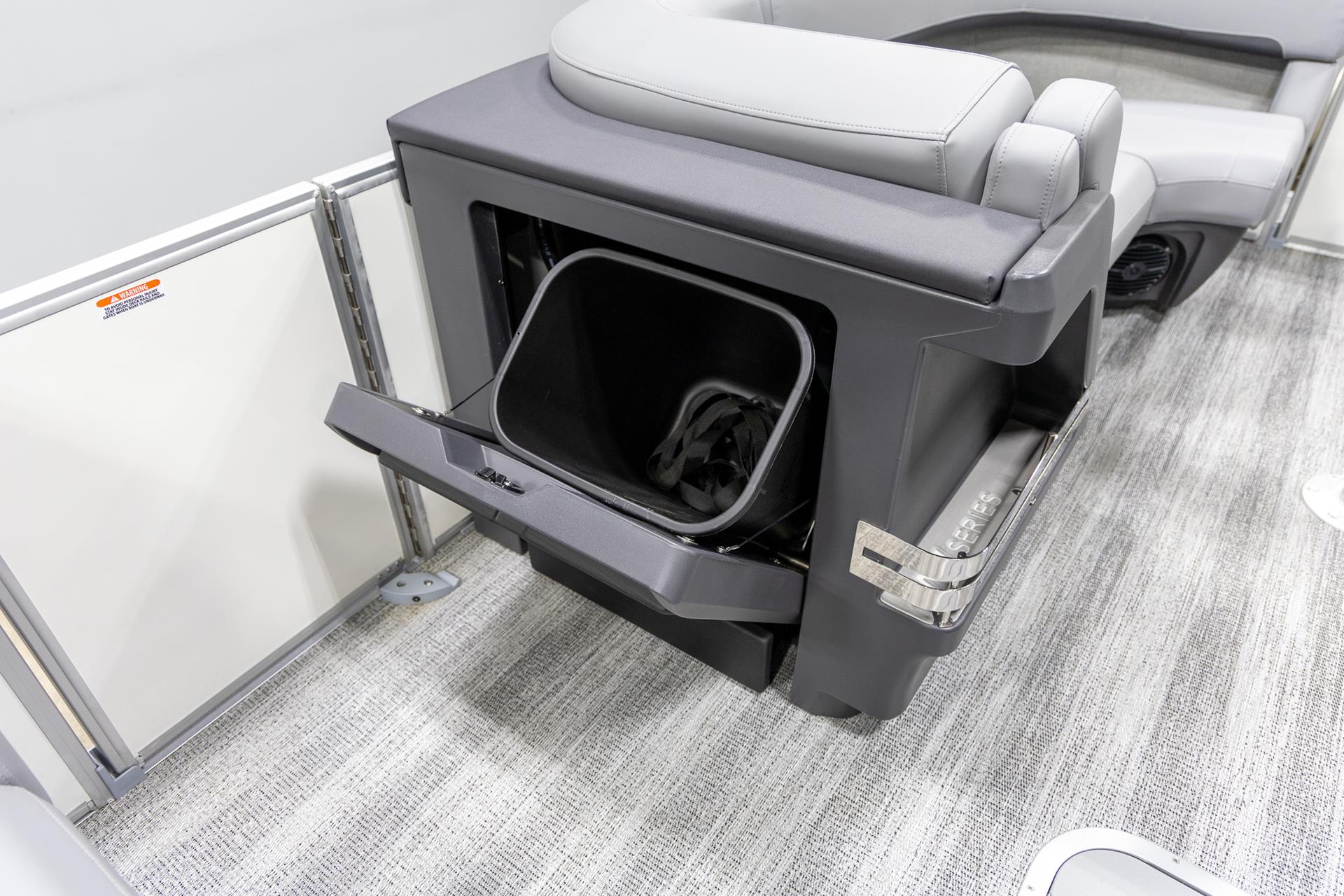 2025 Bennington 22 MSB in Saint Cloud, Minnesota - Photo 17