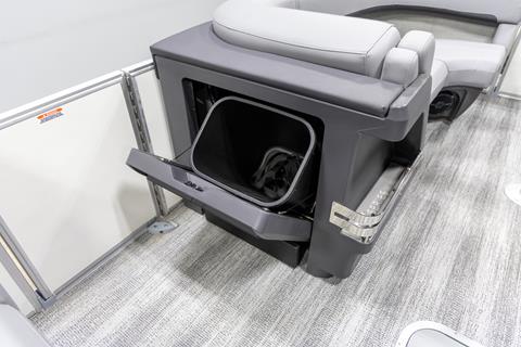 2025 Bennington 22 MSB in Saint Cloud, Minnesota - Photo 17