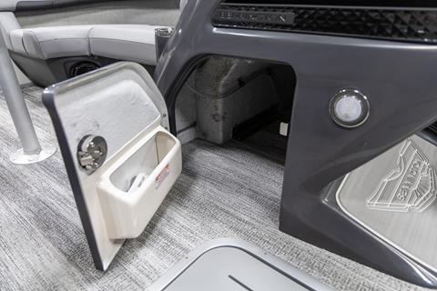 2025 Bennington 22 MSB in Saint Cloud, Minnesota - Photo 19