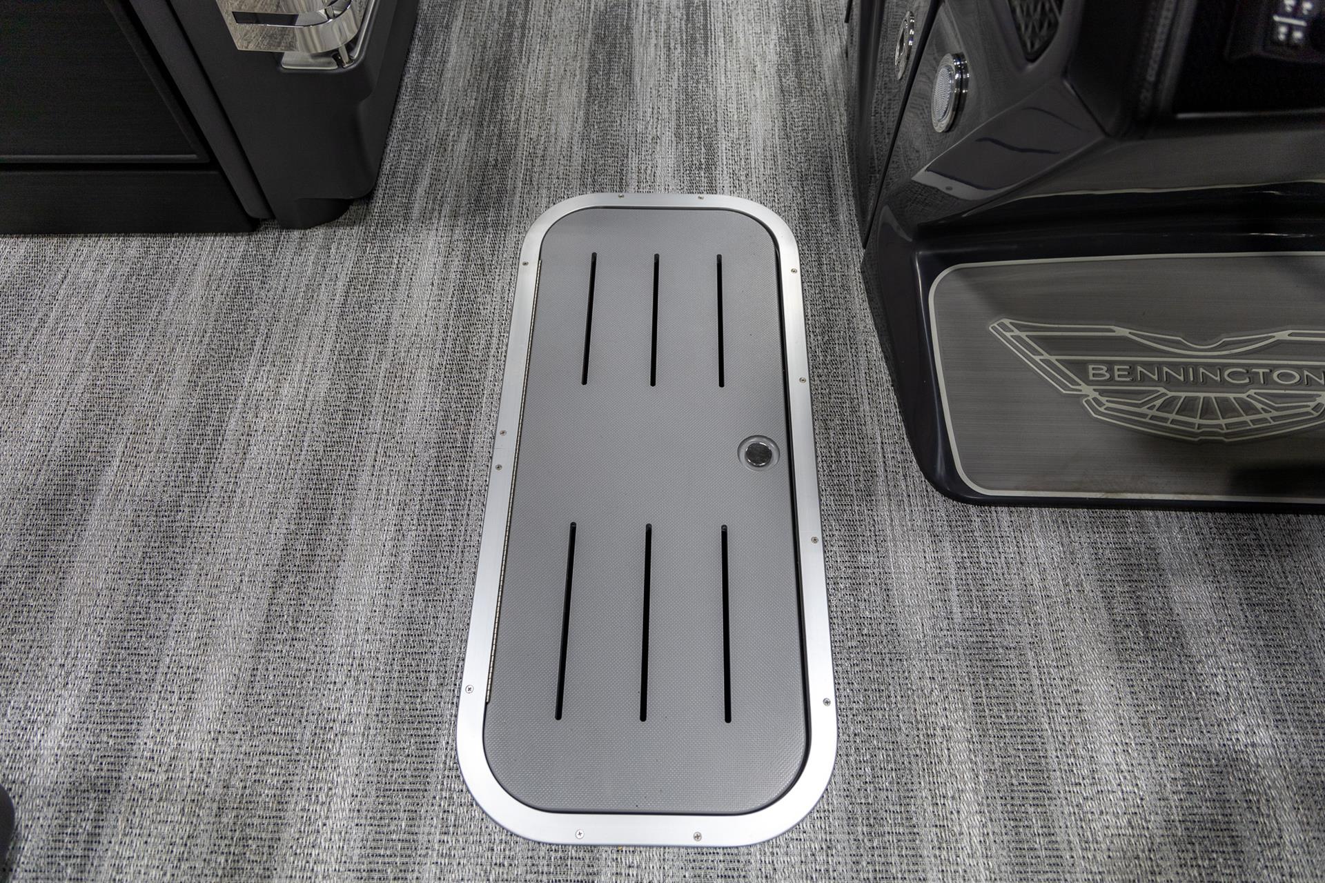 2025 Bennington 22 MSB in Saint Cloud, Minnesota - Photo 24