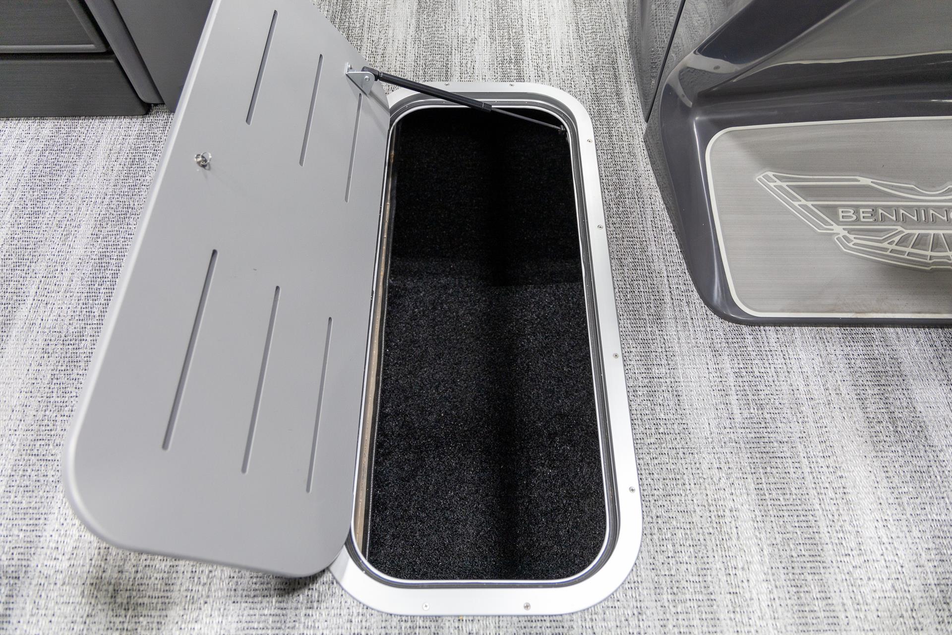 2025 Bennington 22 MSB in Saint Cloud, Minnesota - Photo 25