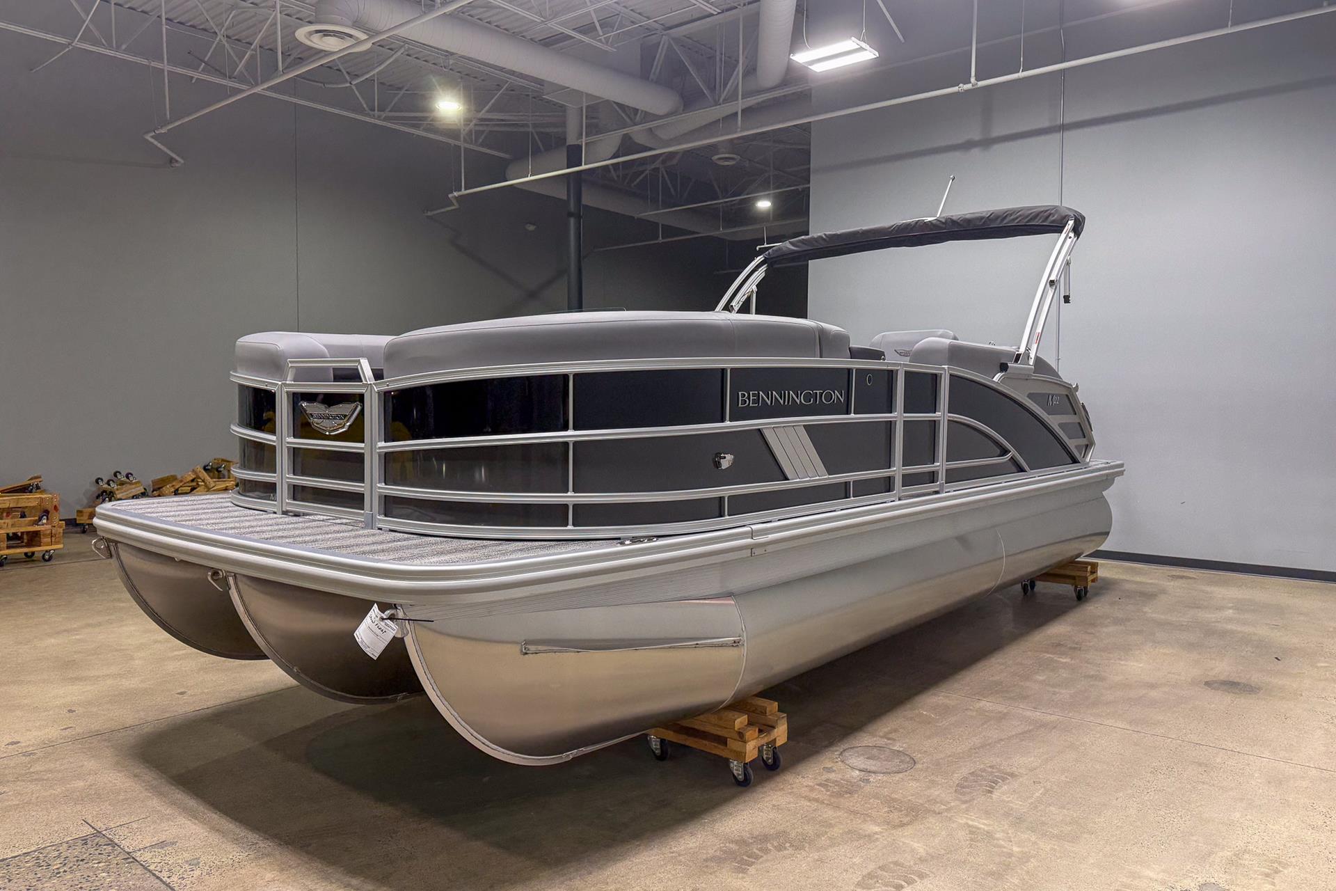 2025 Bennington 22 MSB in Saint Cloud, Minnesota - Photo 4